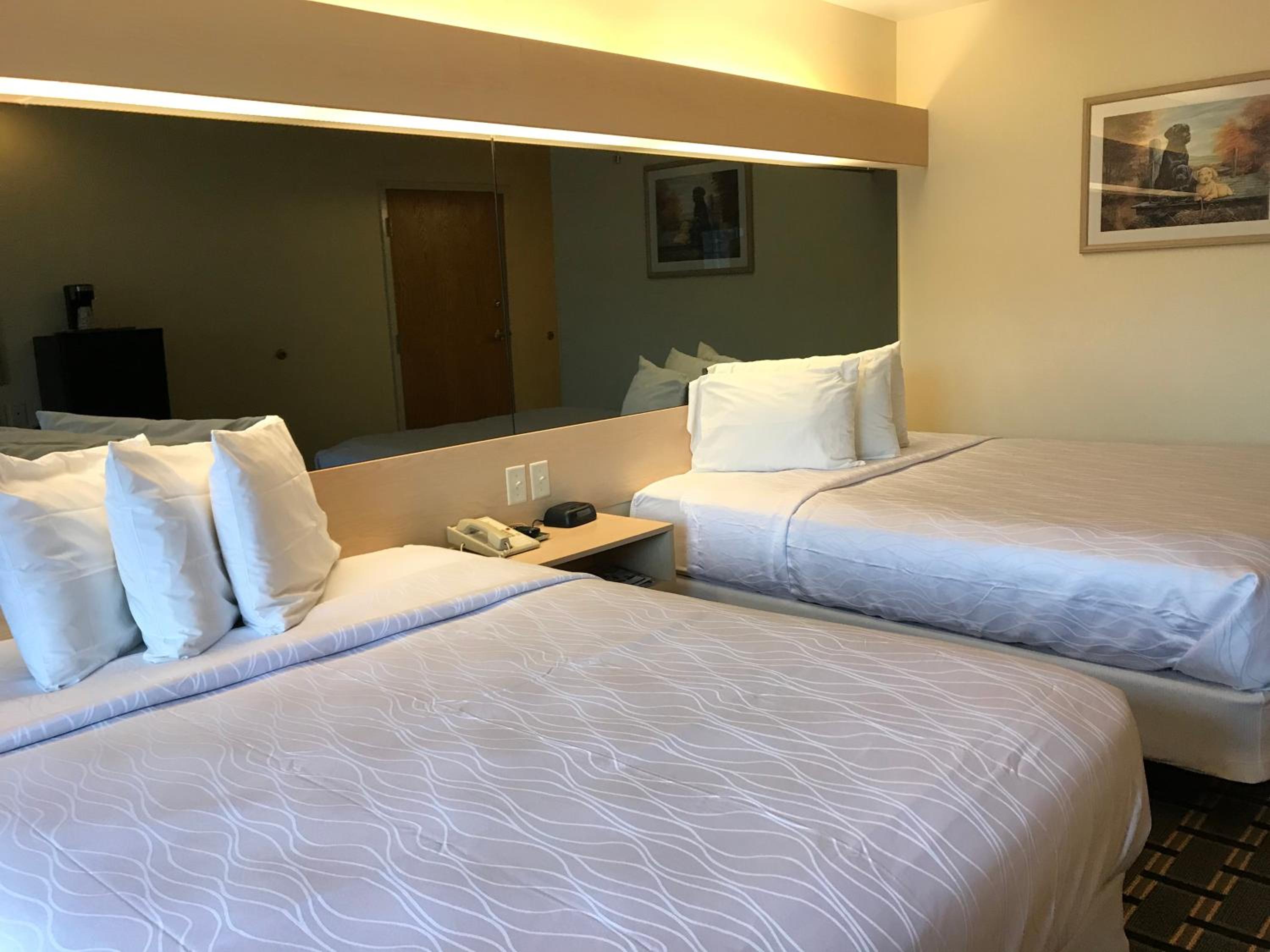 Standard Queen Room - Photo 1