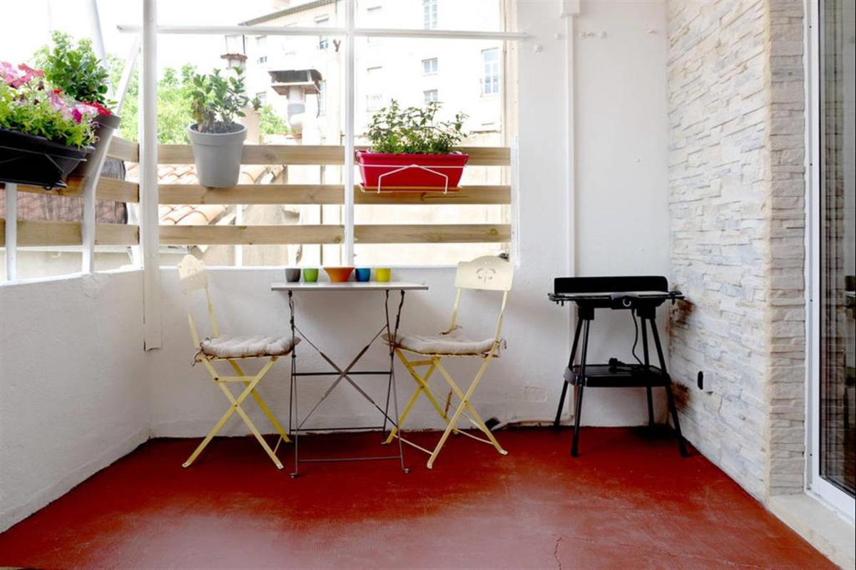 Apartment with Terrace photo 2
