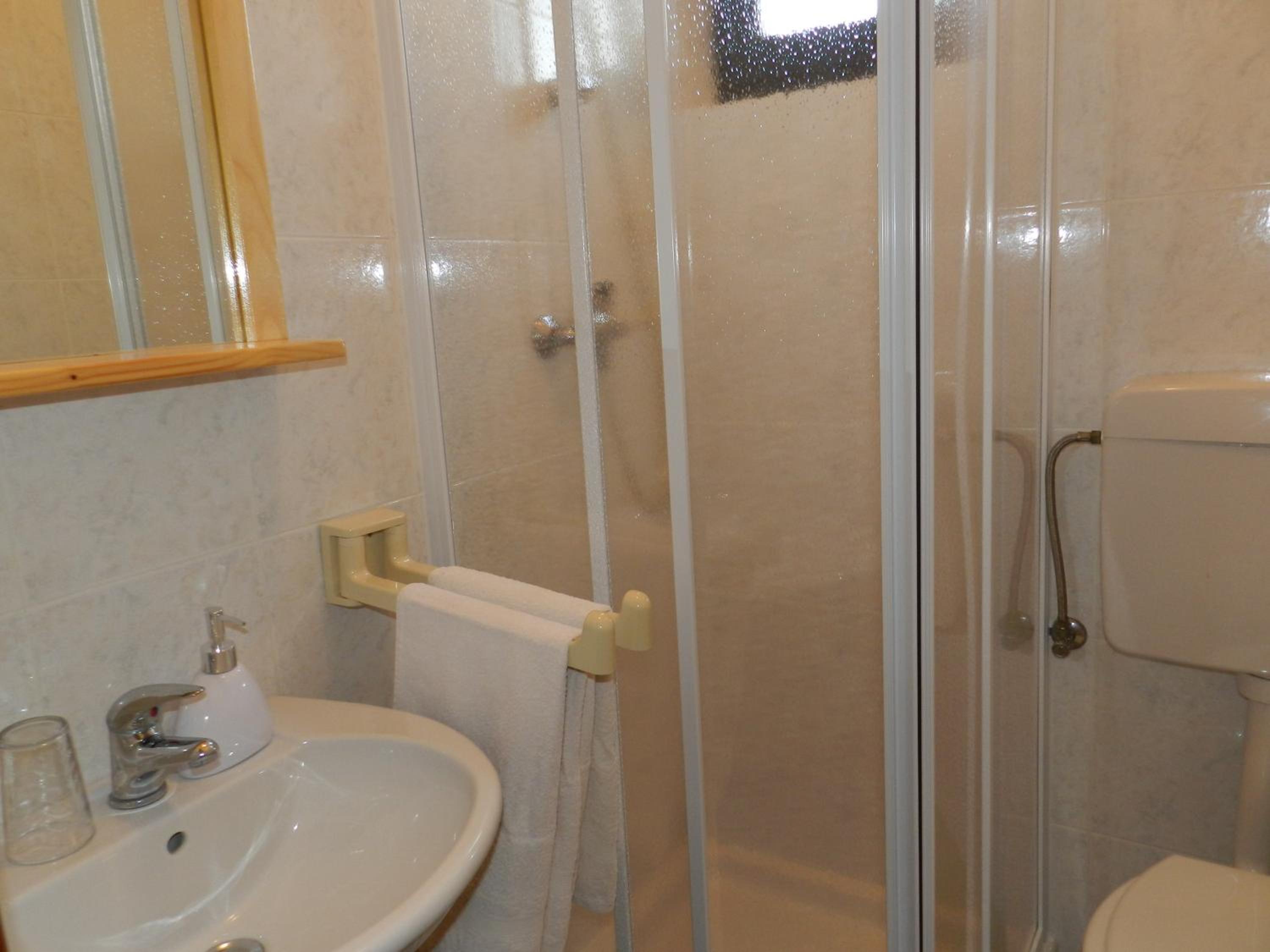 Double Room With Private Bathroom photo 3