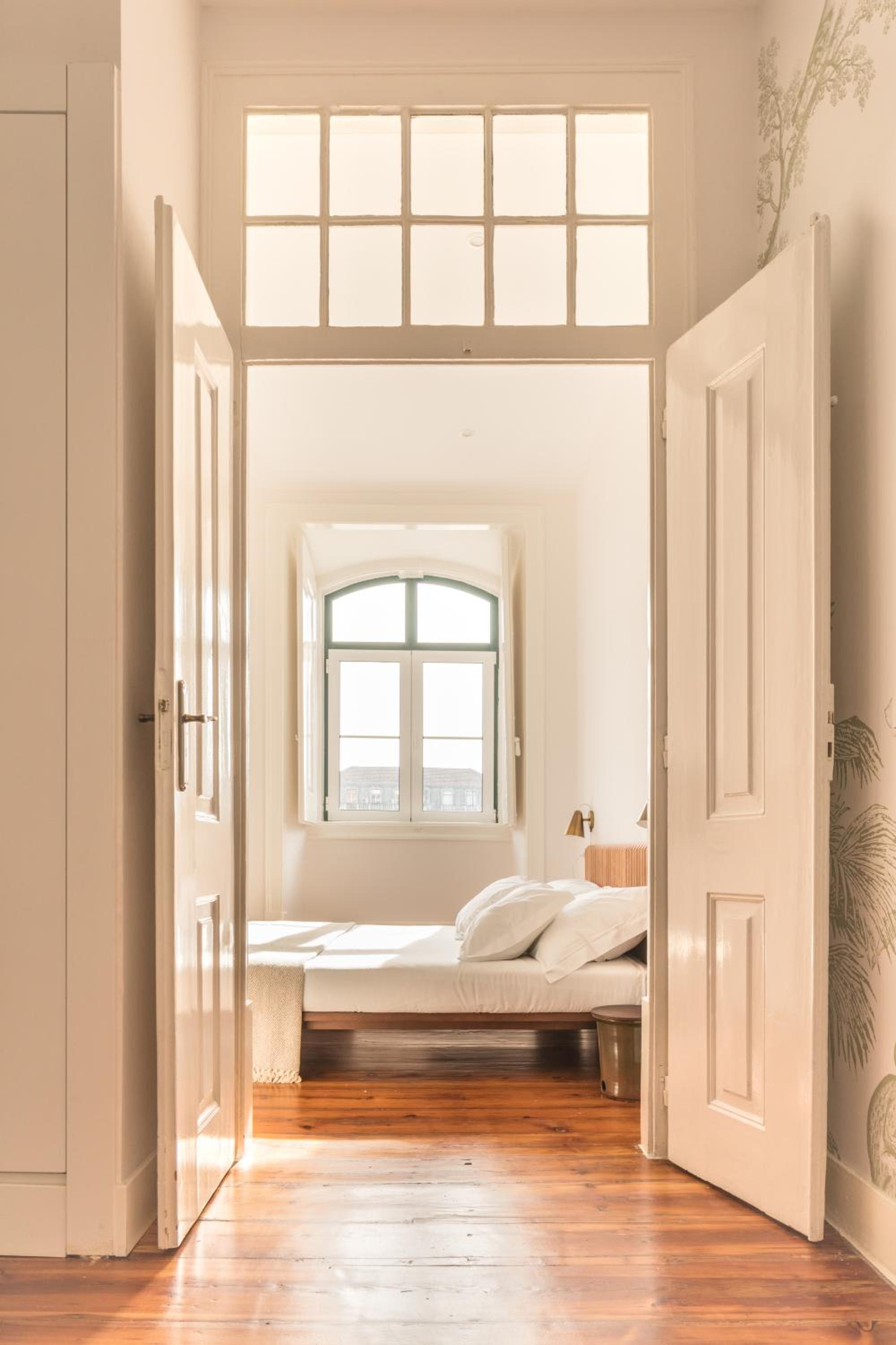 Two-Bedroom Apartment with City View photo 3