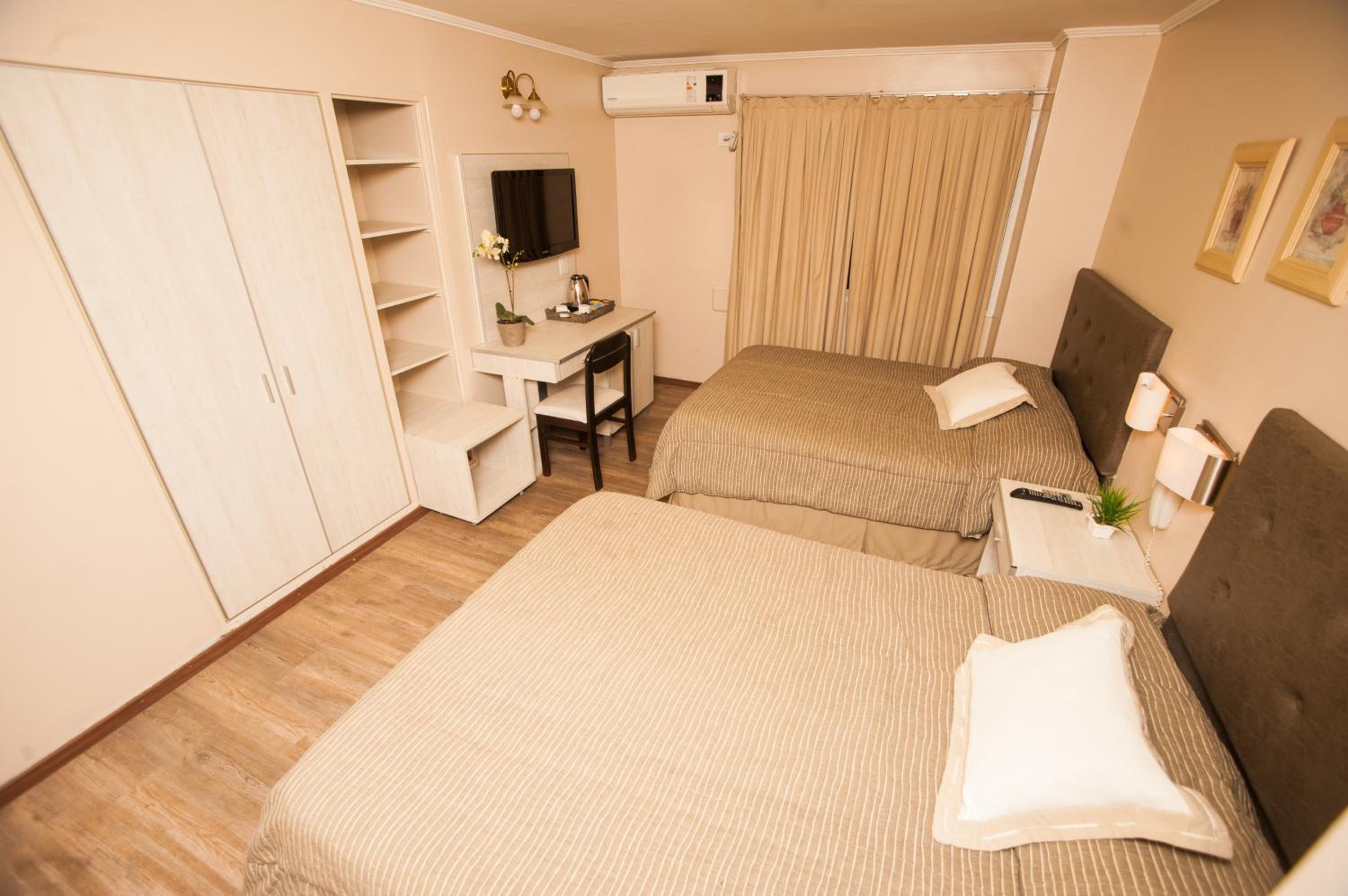 Superior Twin Room photo 2