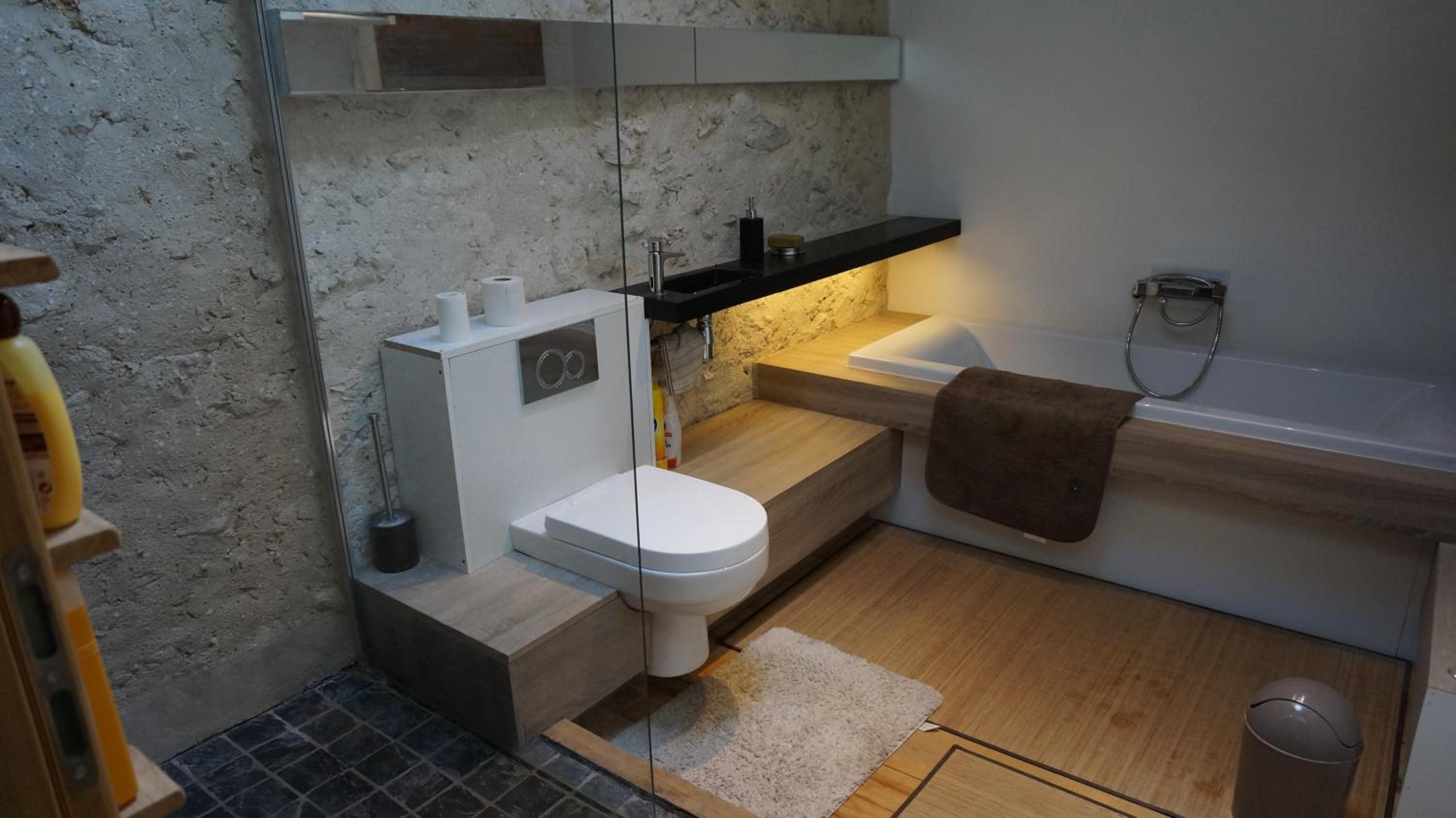 Double Room with Private External Bathroom - Photo 5