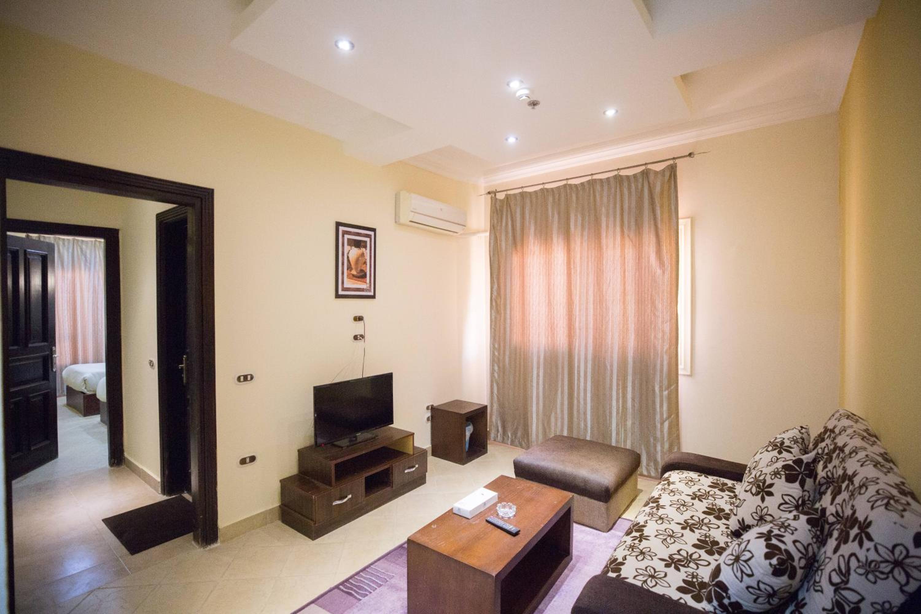 Deluxe Suite - Photo 4