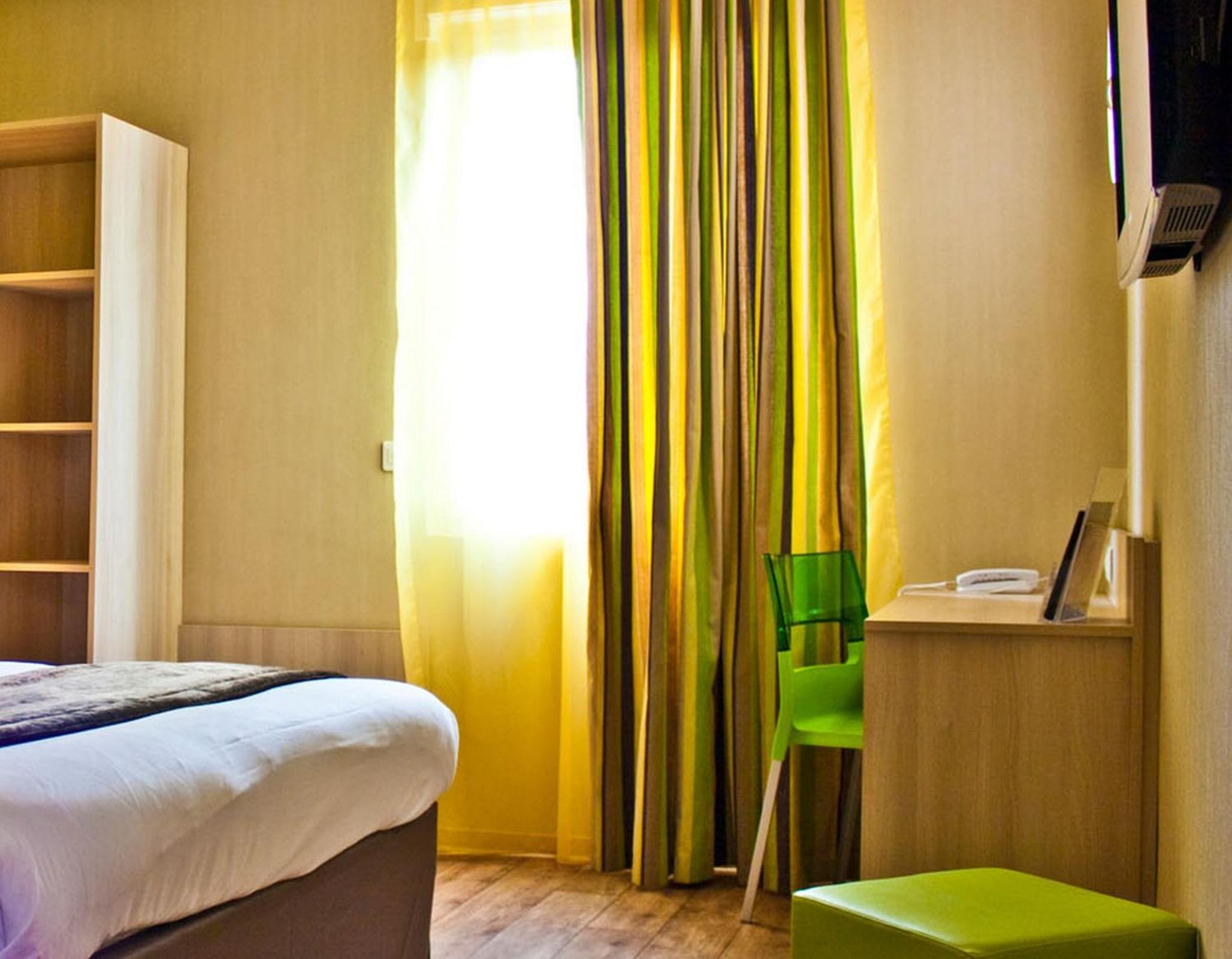 Triple Room - Photo 1