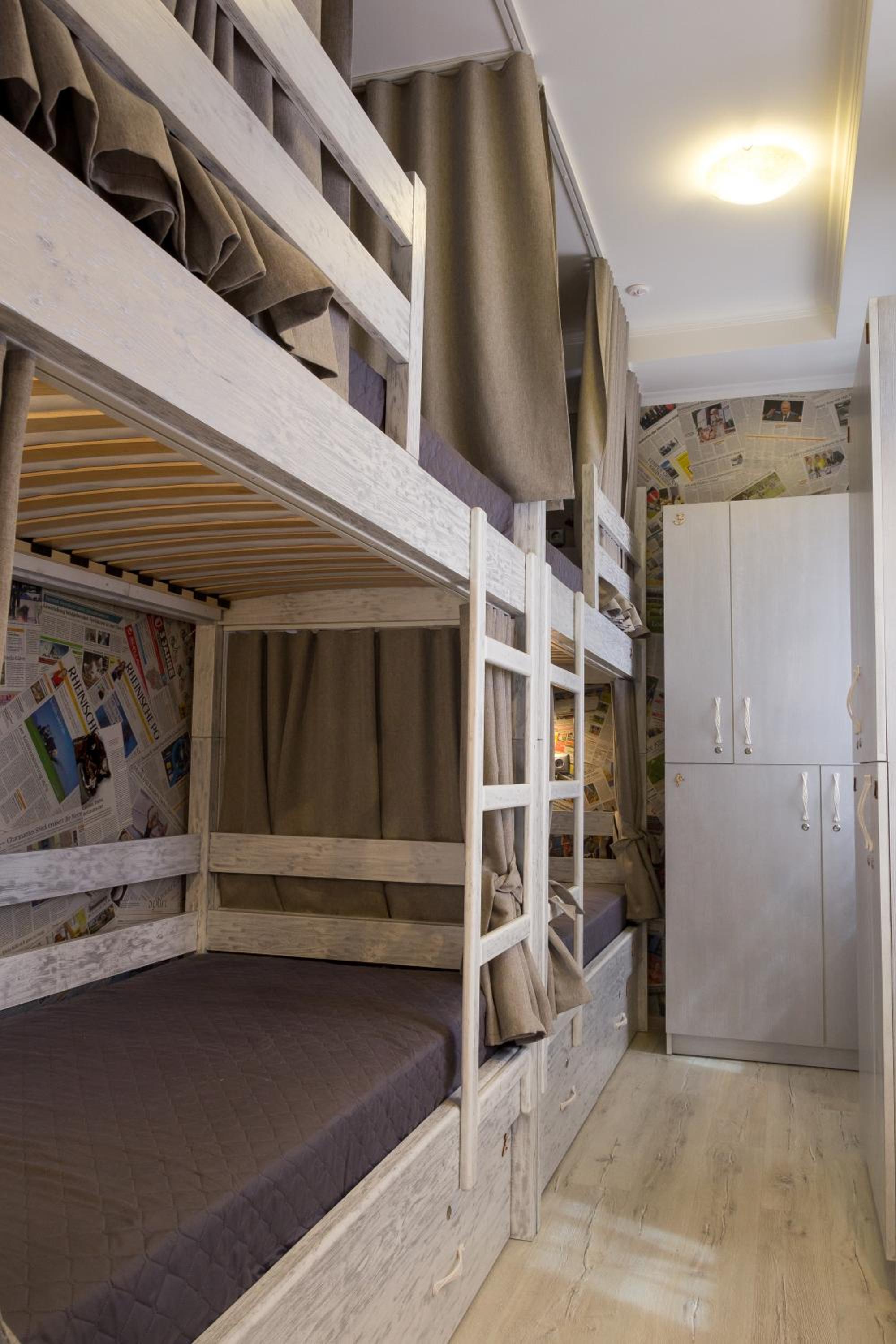 Single Bed in 4-Bed Dormitory Room photo 2