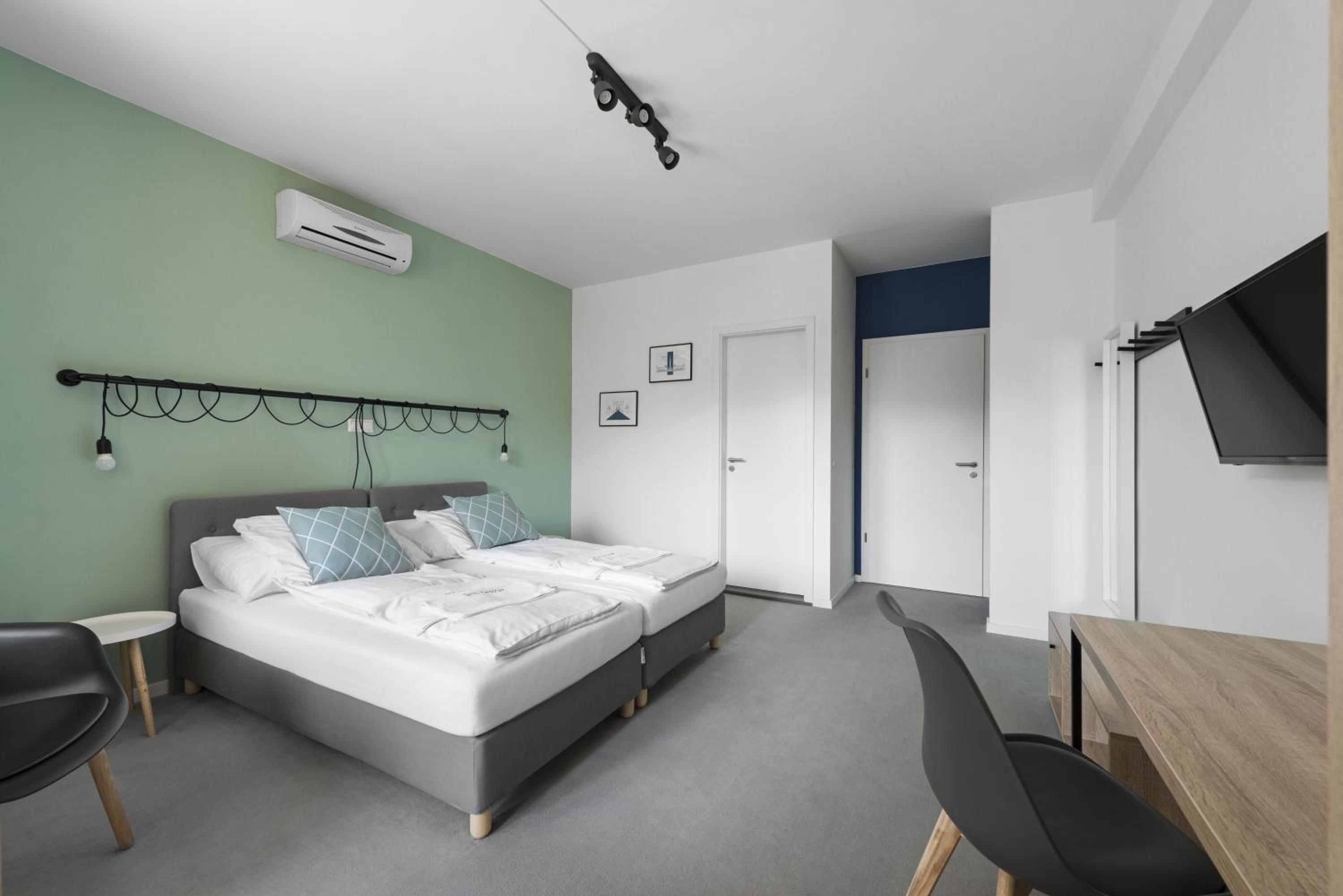 Superior Double or Twin Room - Photo 3