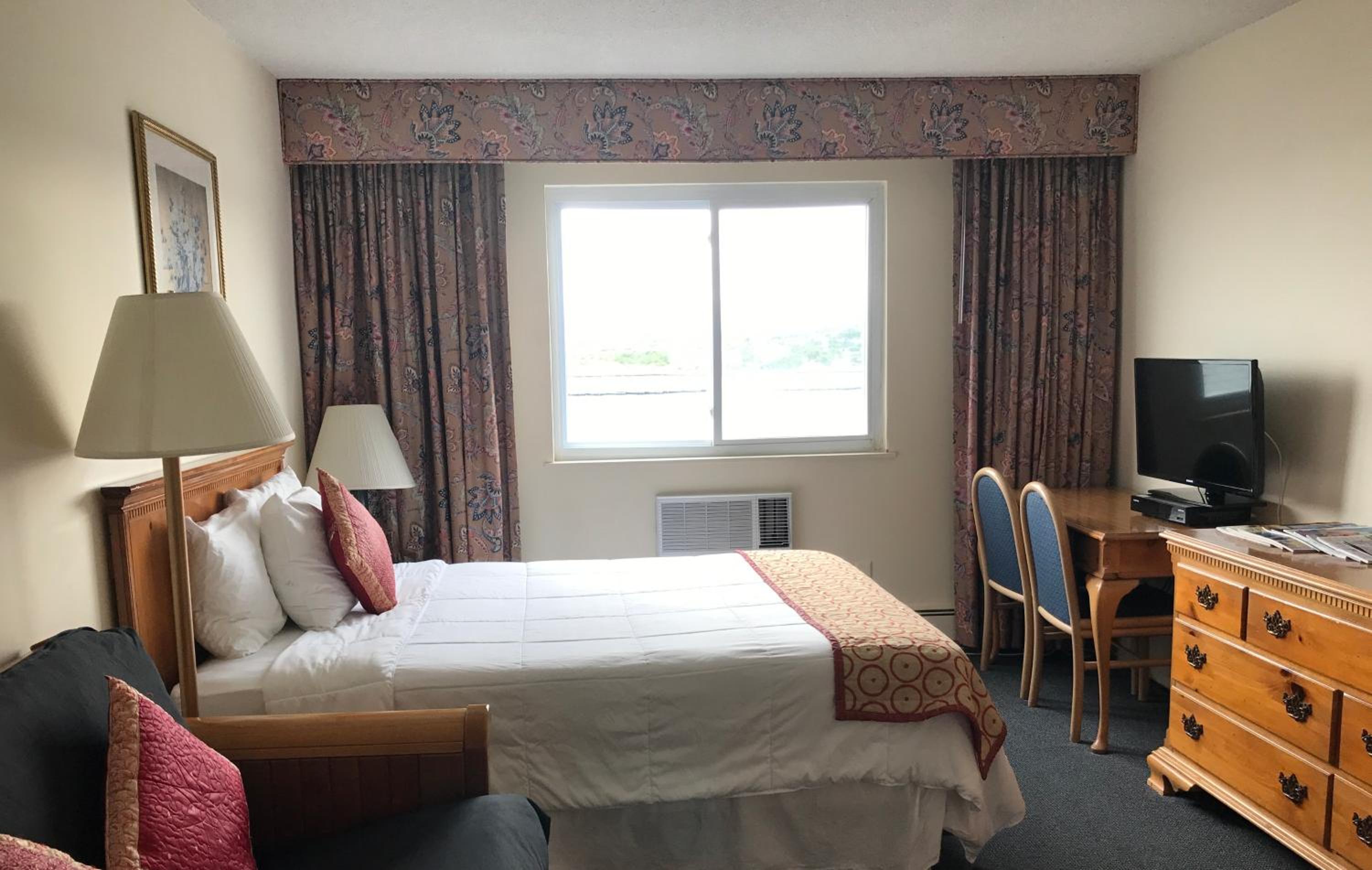 Standard Queen Room photo 1
