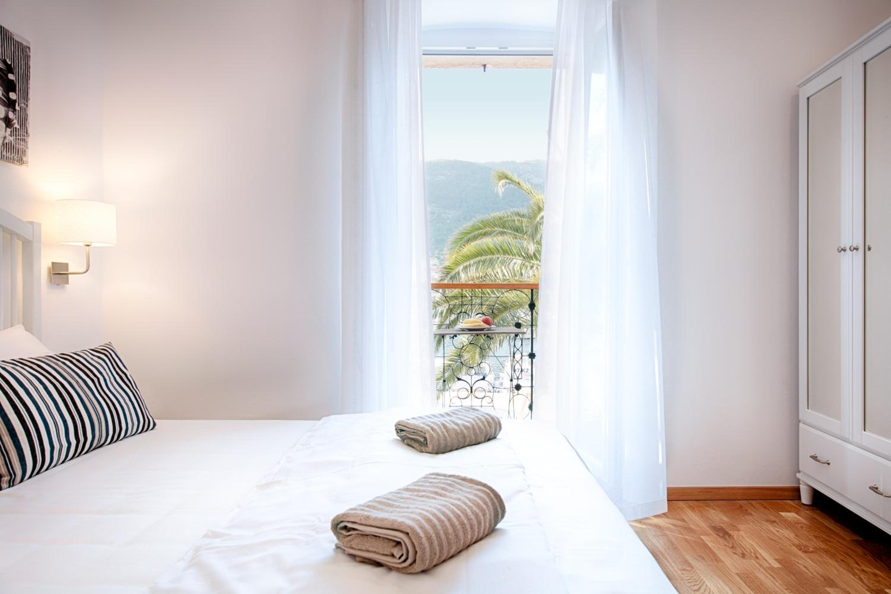 Double Room with Balcony and Sea View photo 1