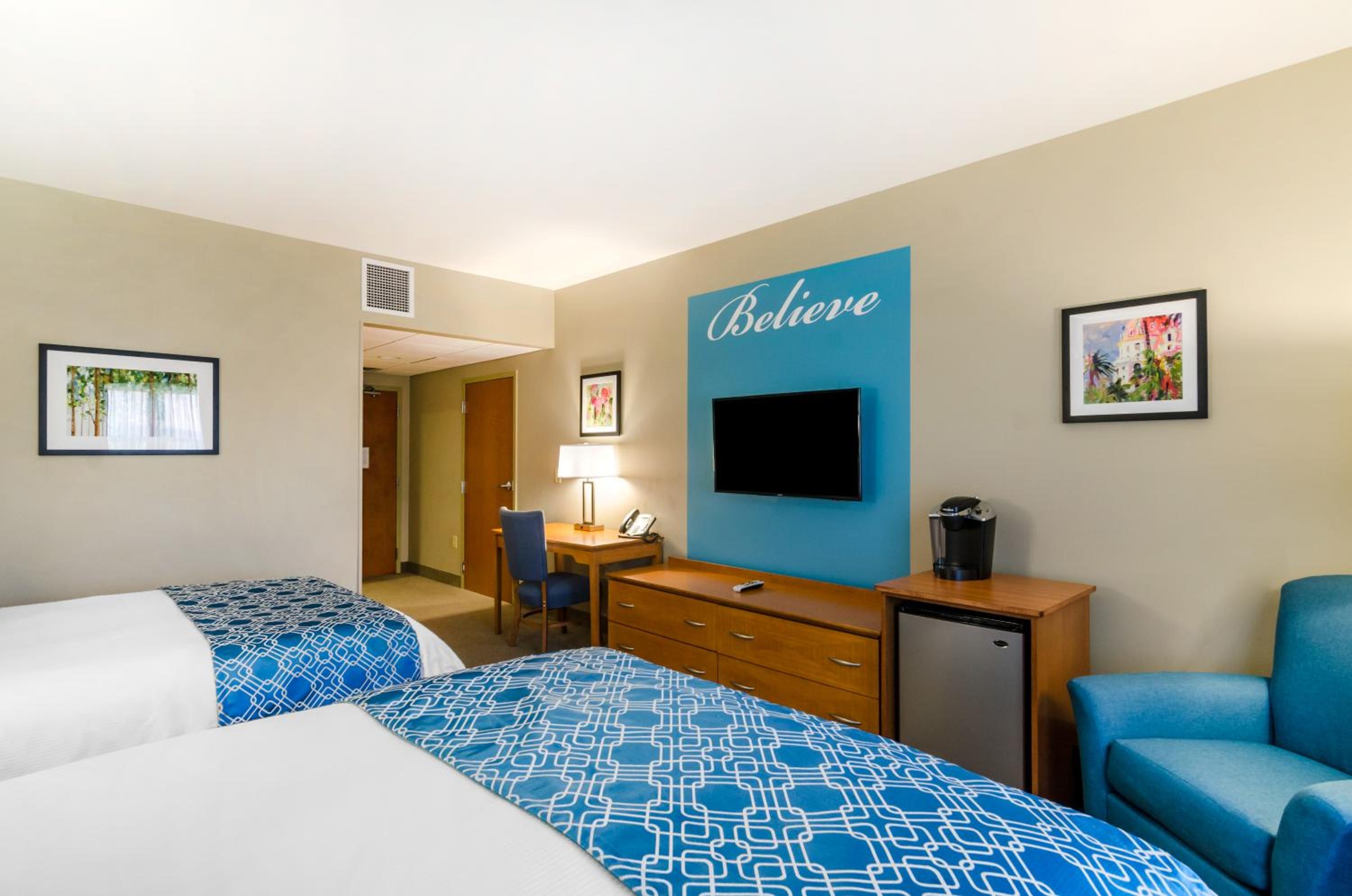 Queen Room with Two Queen Beds - Non-Smoking
