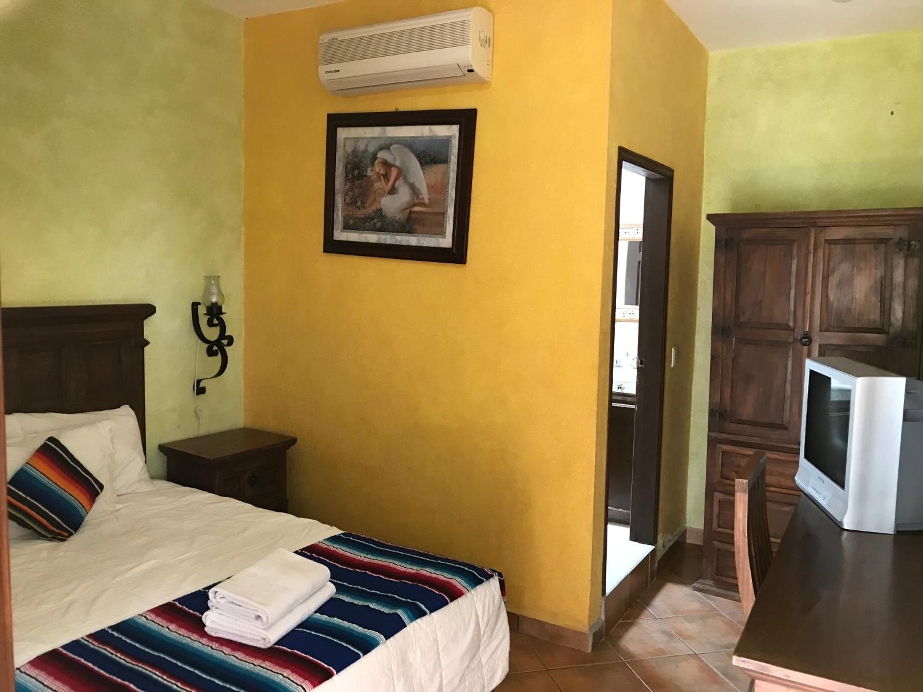 Standard Double Room photo 3