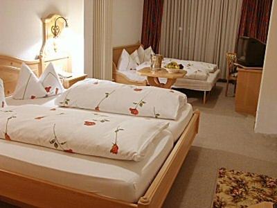 Double Room - Photo 8