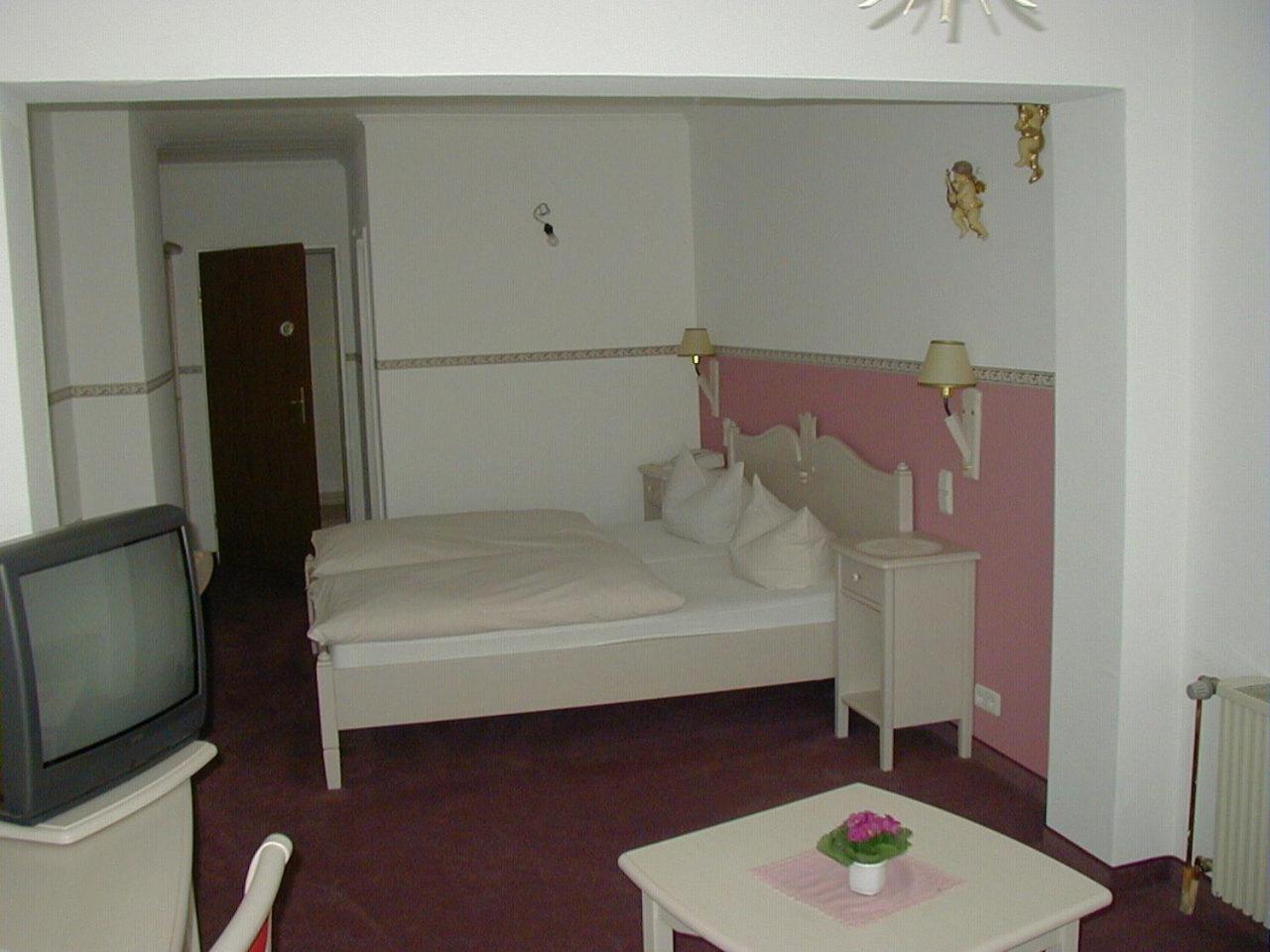 Double Room - Photo 2