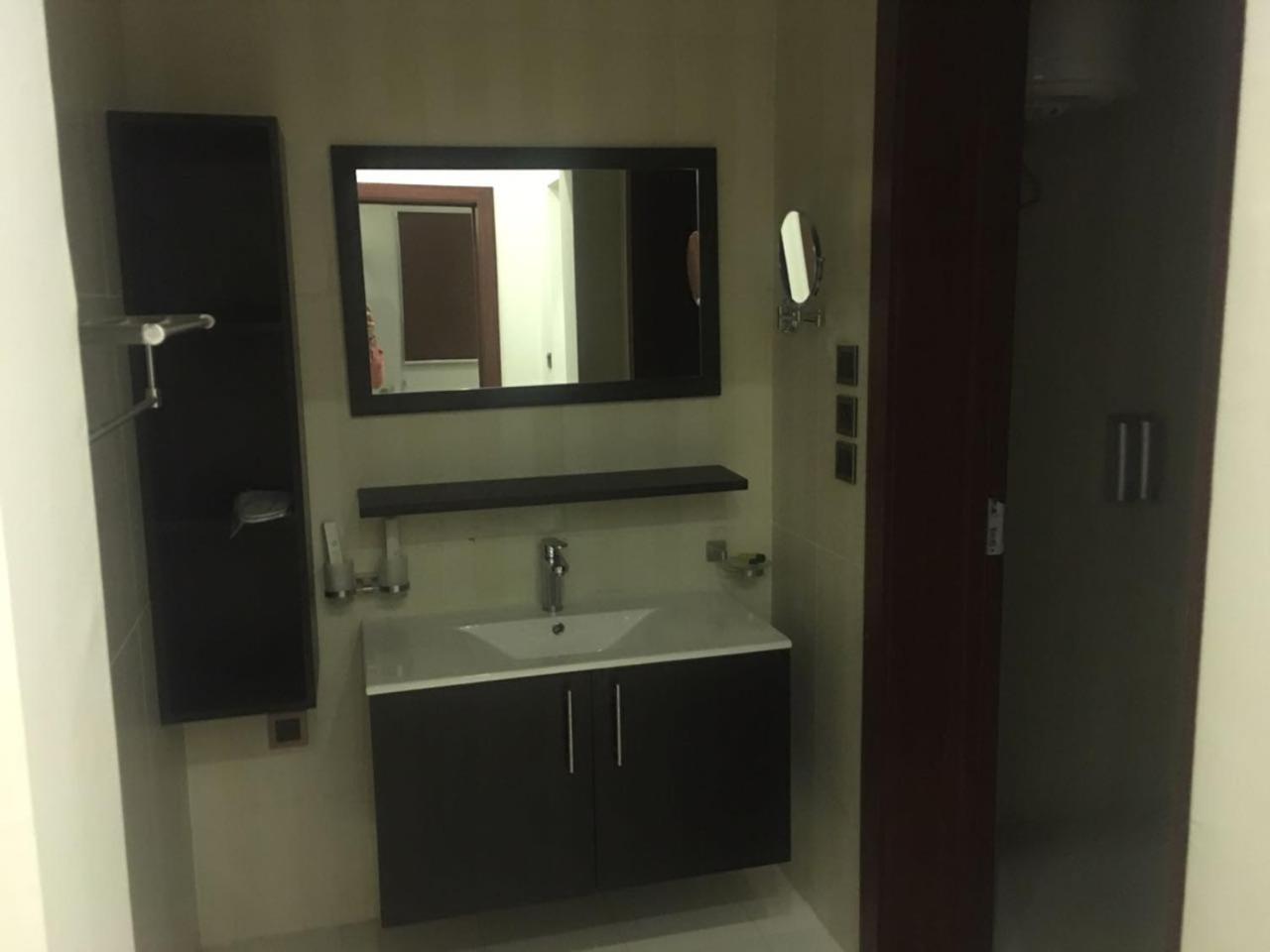 Deluxe Room (2 Adults + 1 Child)