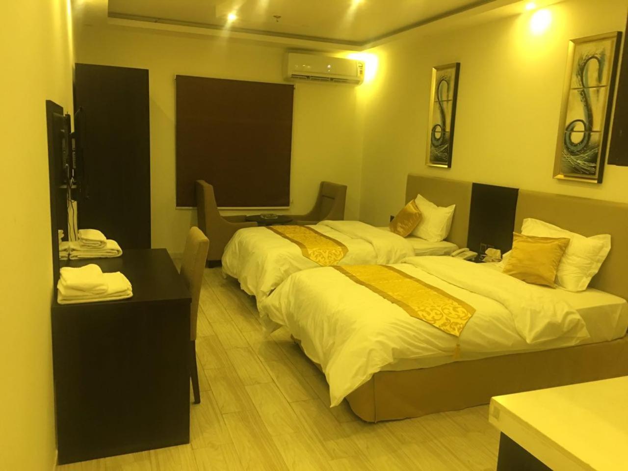Budget Twin Room photo 2
