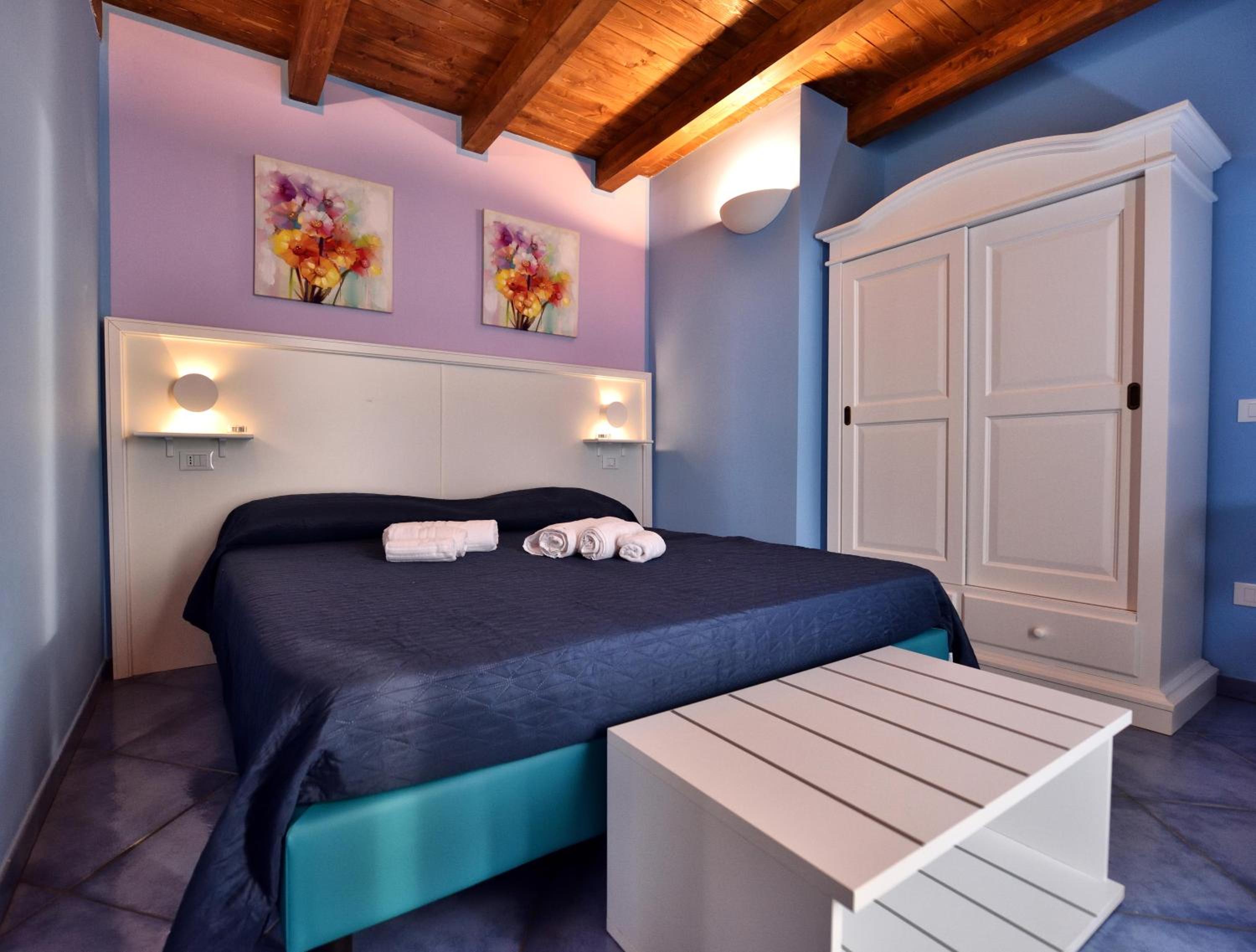 Double Room with Balcony and Sea View photo 1