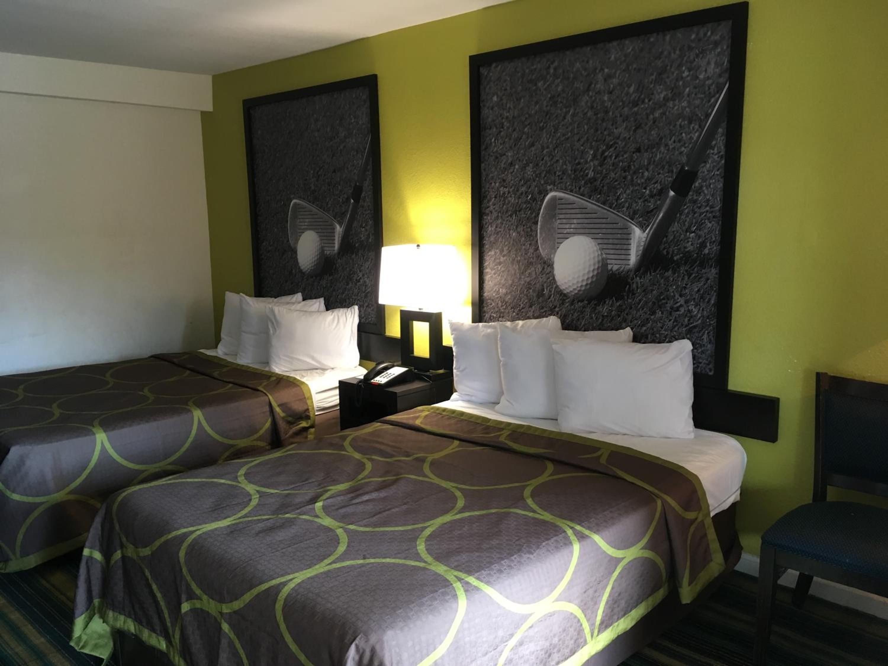 Double Room with Two Double Beds - Smoking - Photo 8