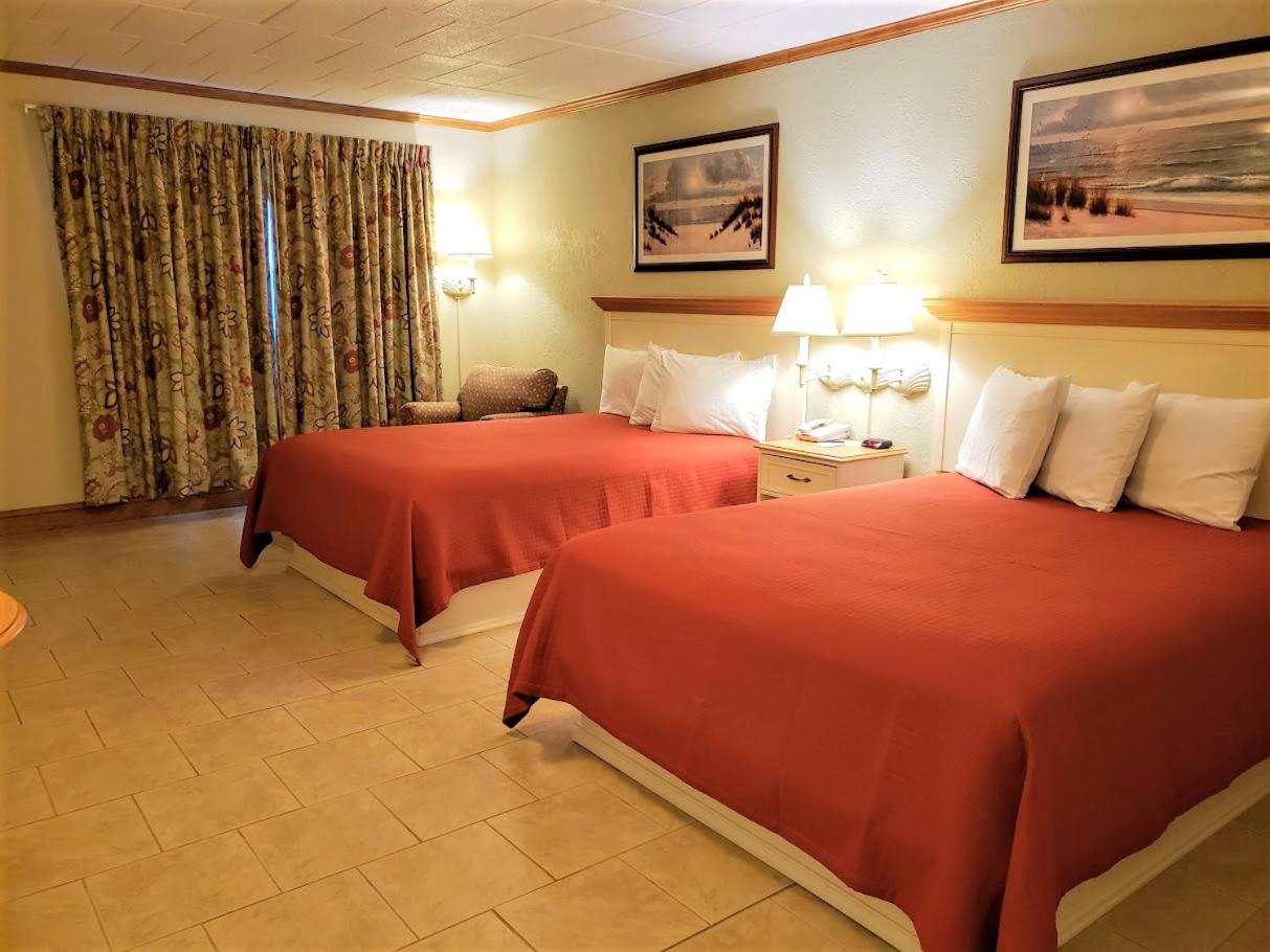 Deluxe Queen Room with Ocean View