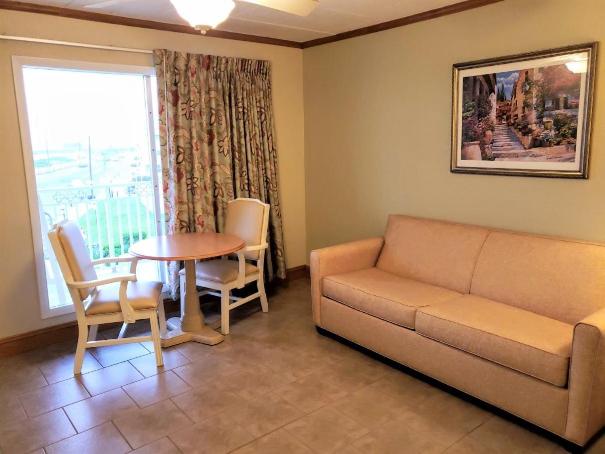 King Suite with Ocean View