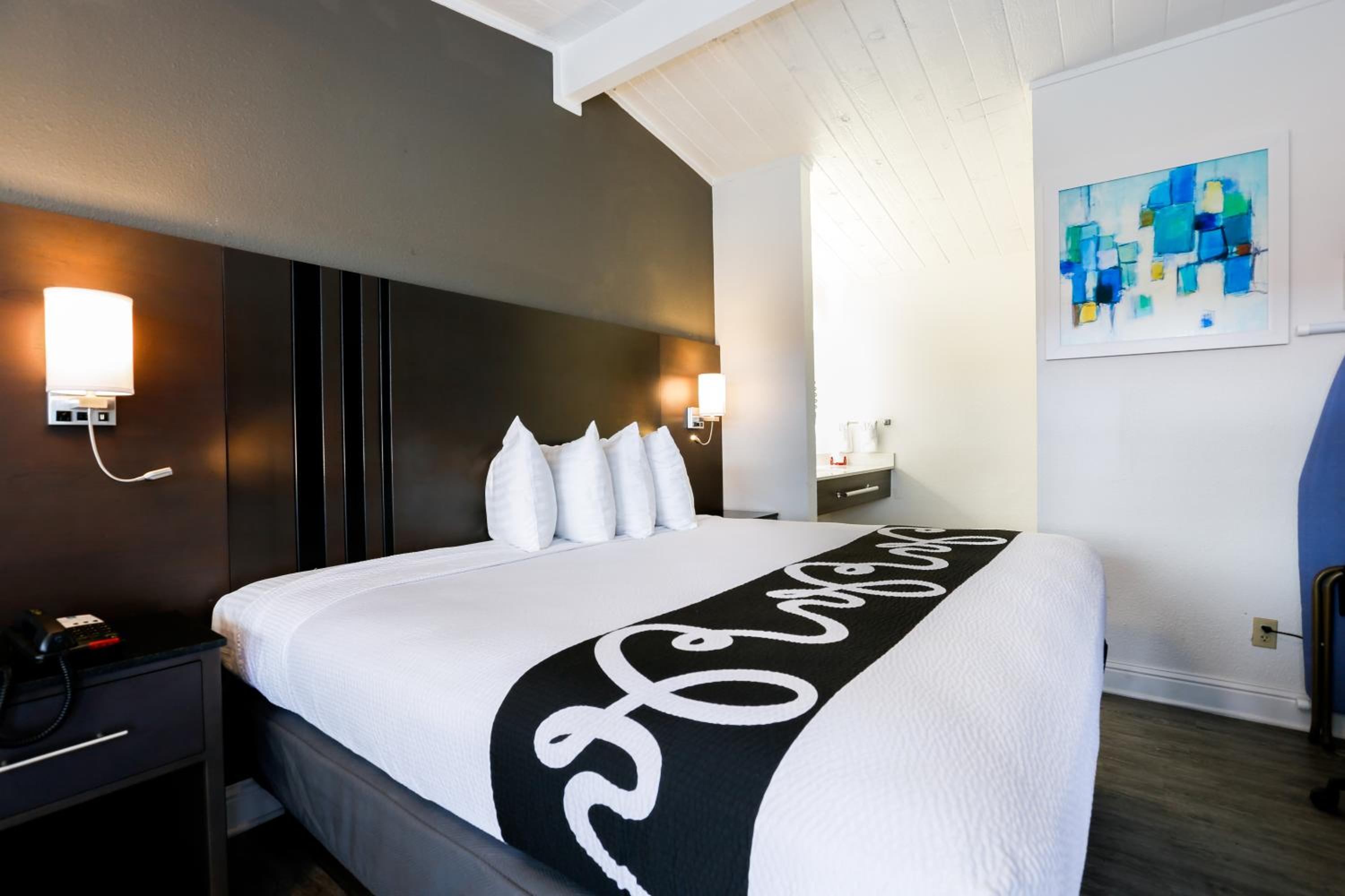 King Room - Photo 8
