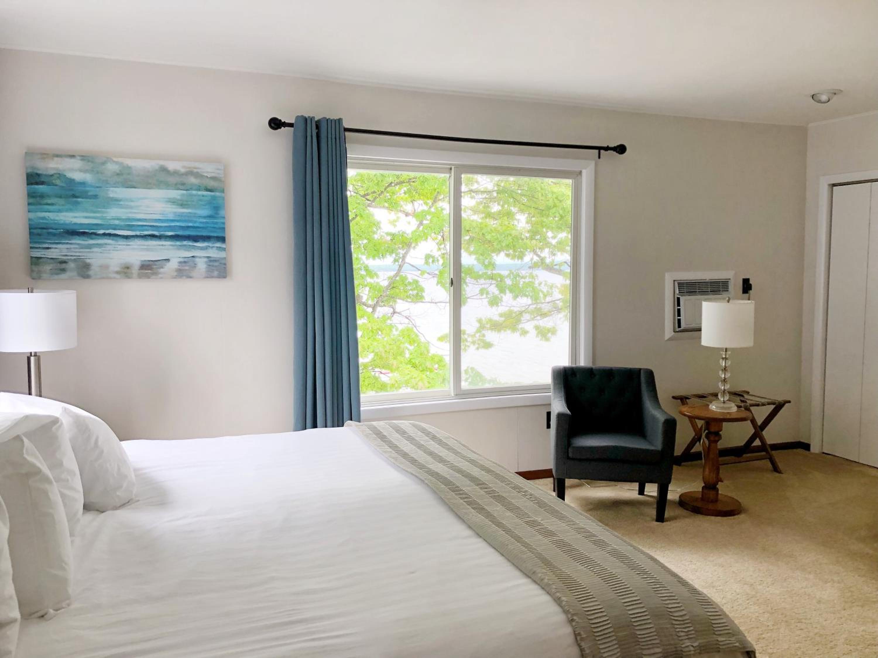 King Room with Lake View