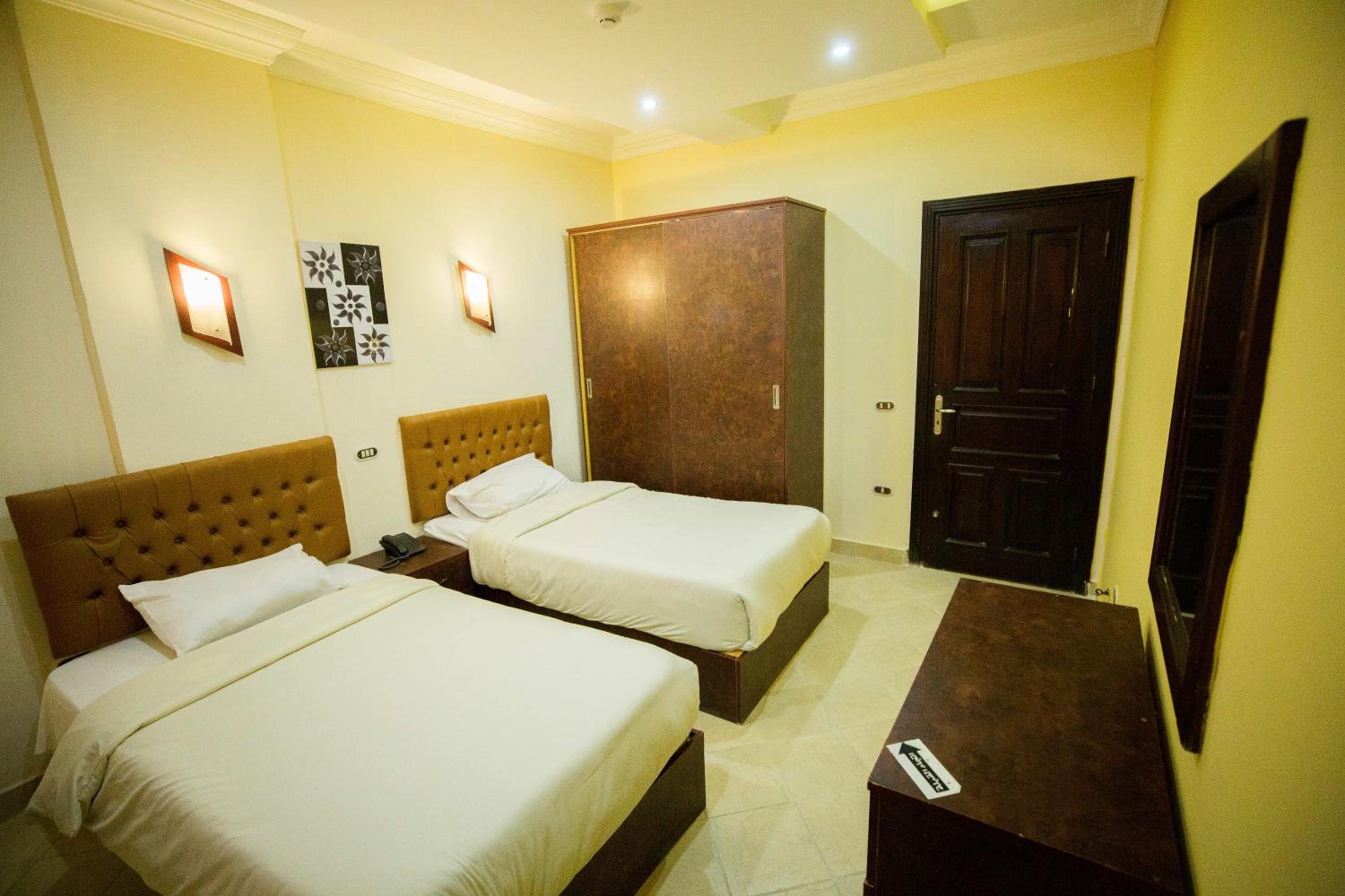 Deluxe Double Room - Photo 3