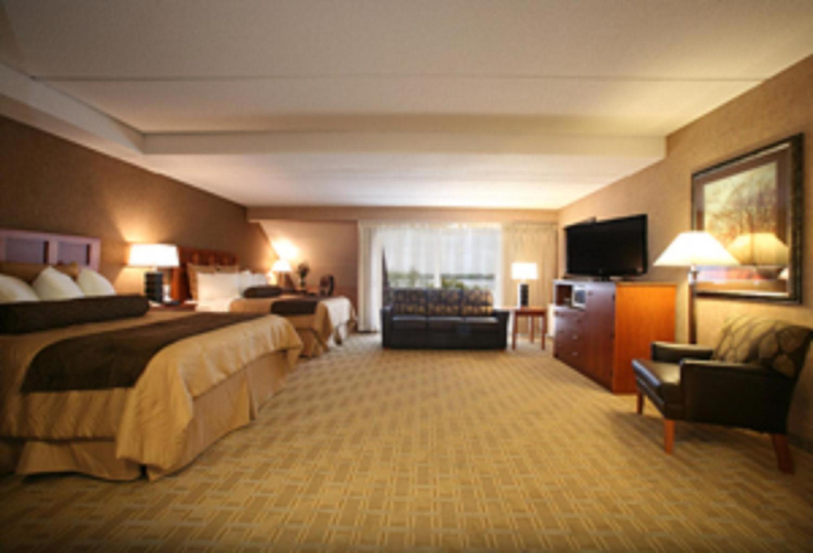 Family Room - Photo 4