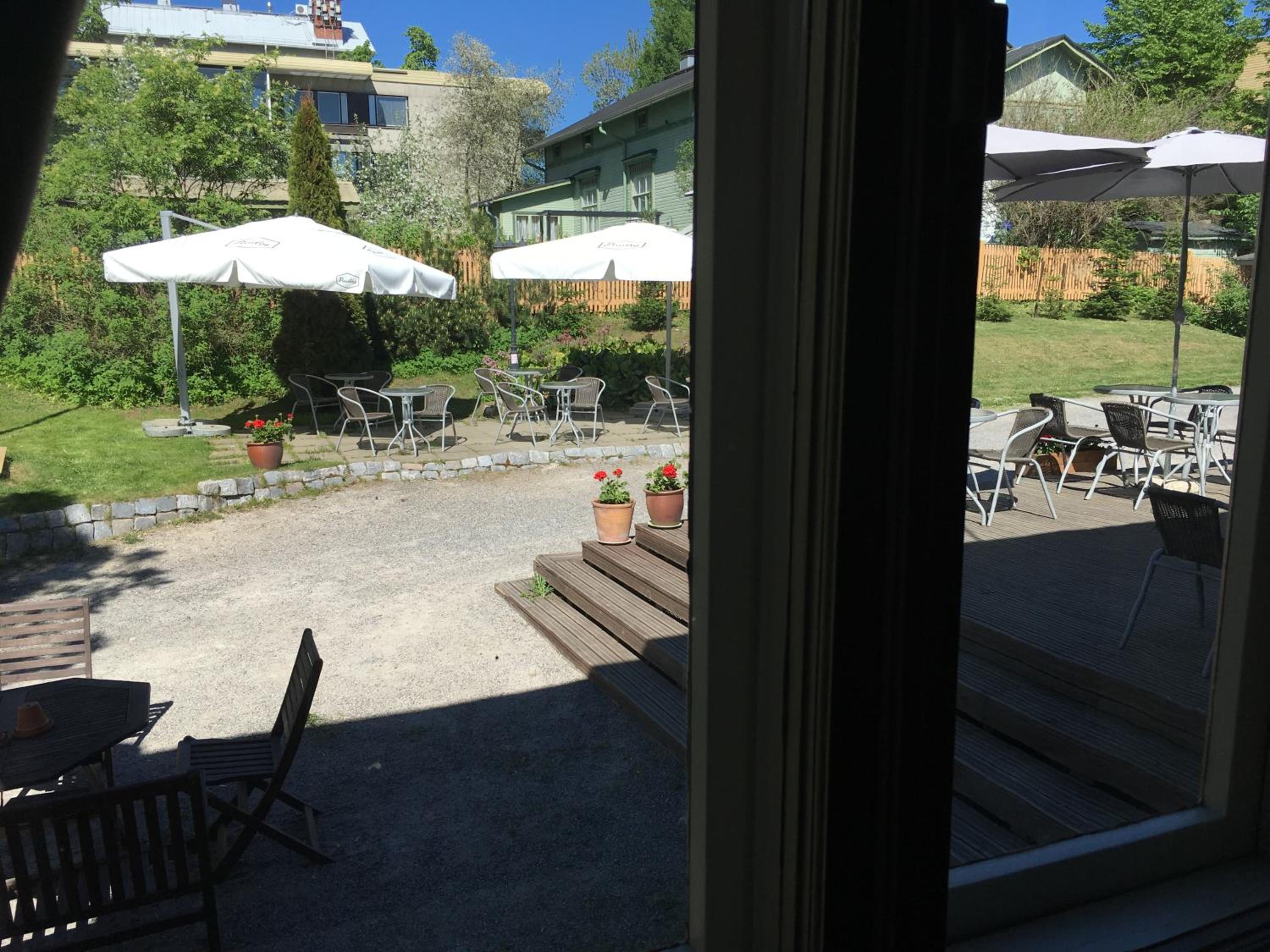 Double Room with Garden View - Photo 7