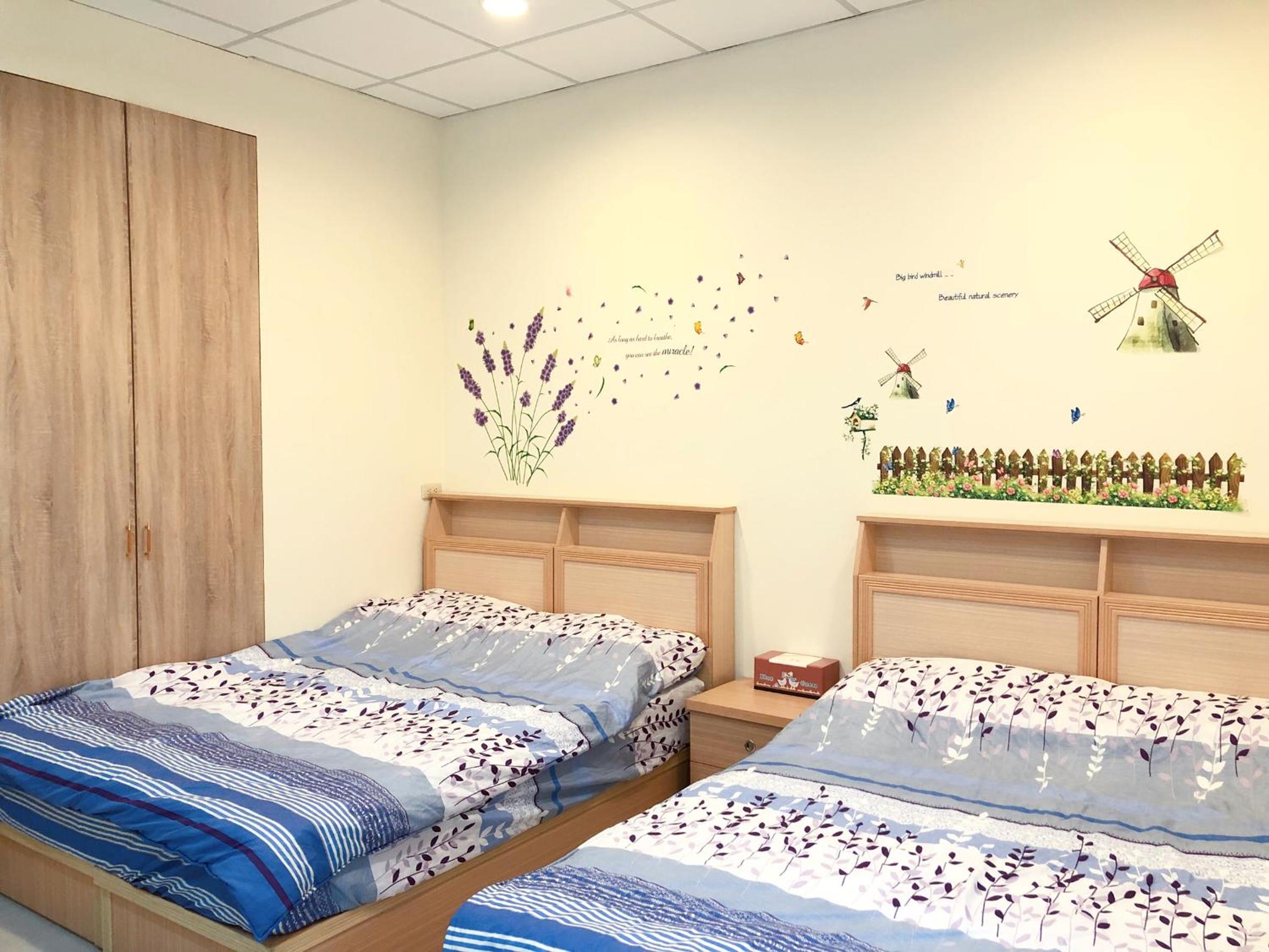 Classic Quadruple Room with Shared Bathroom