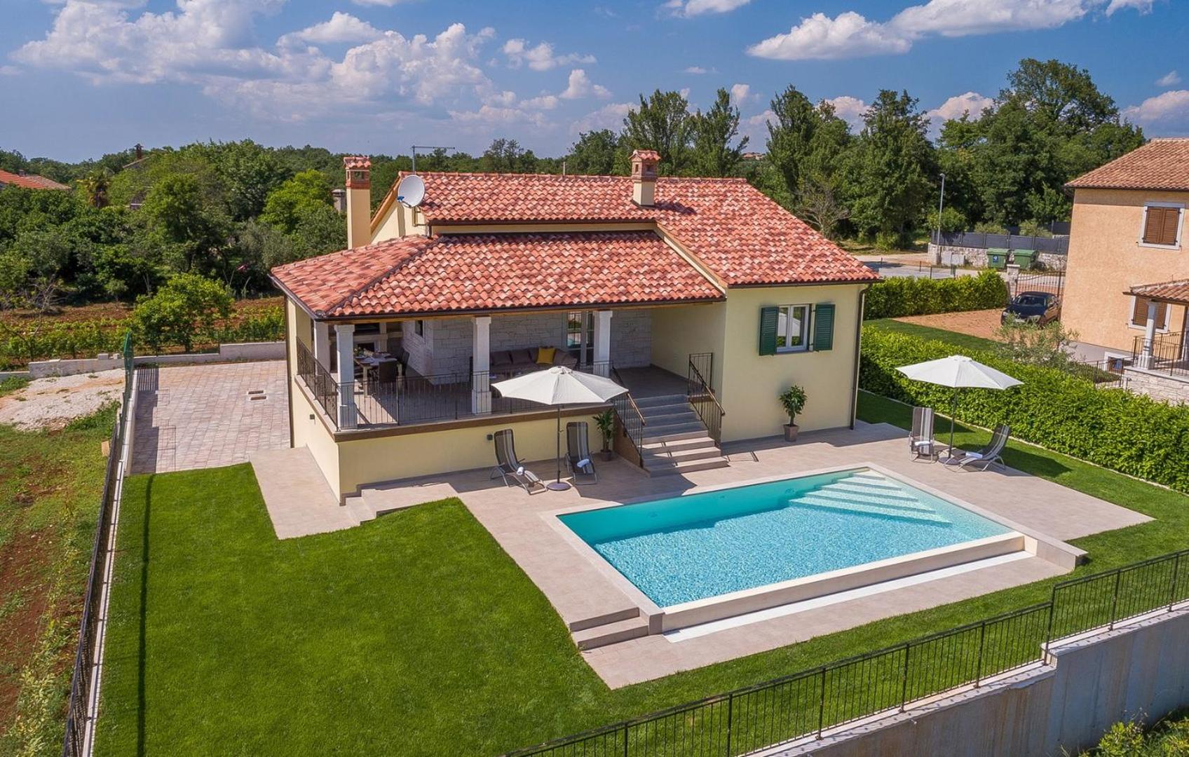 Villa with Private Pool photo 2