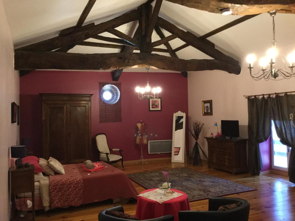 Deluxe Double Room with Shower photo 2