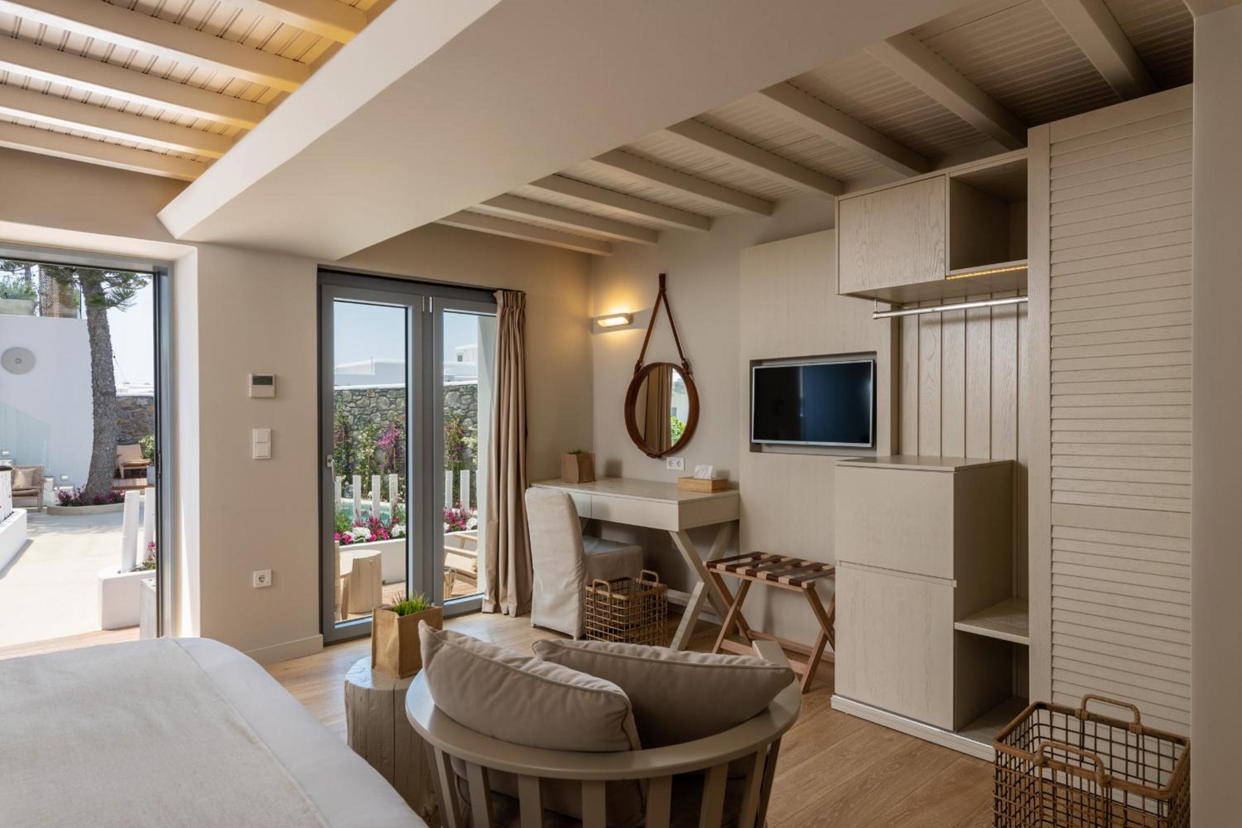 Superior Suite with Garden View photo 1