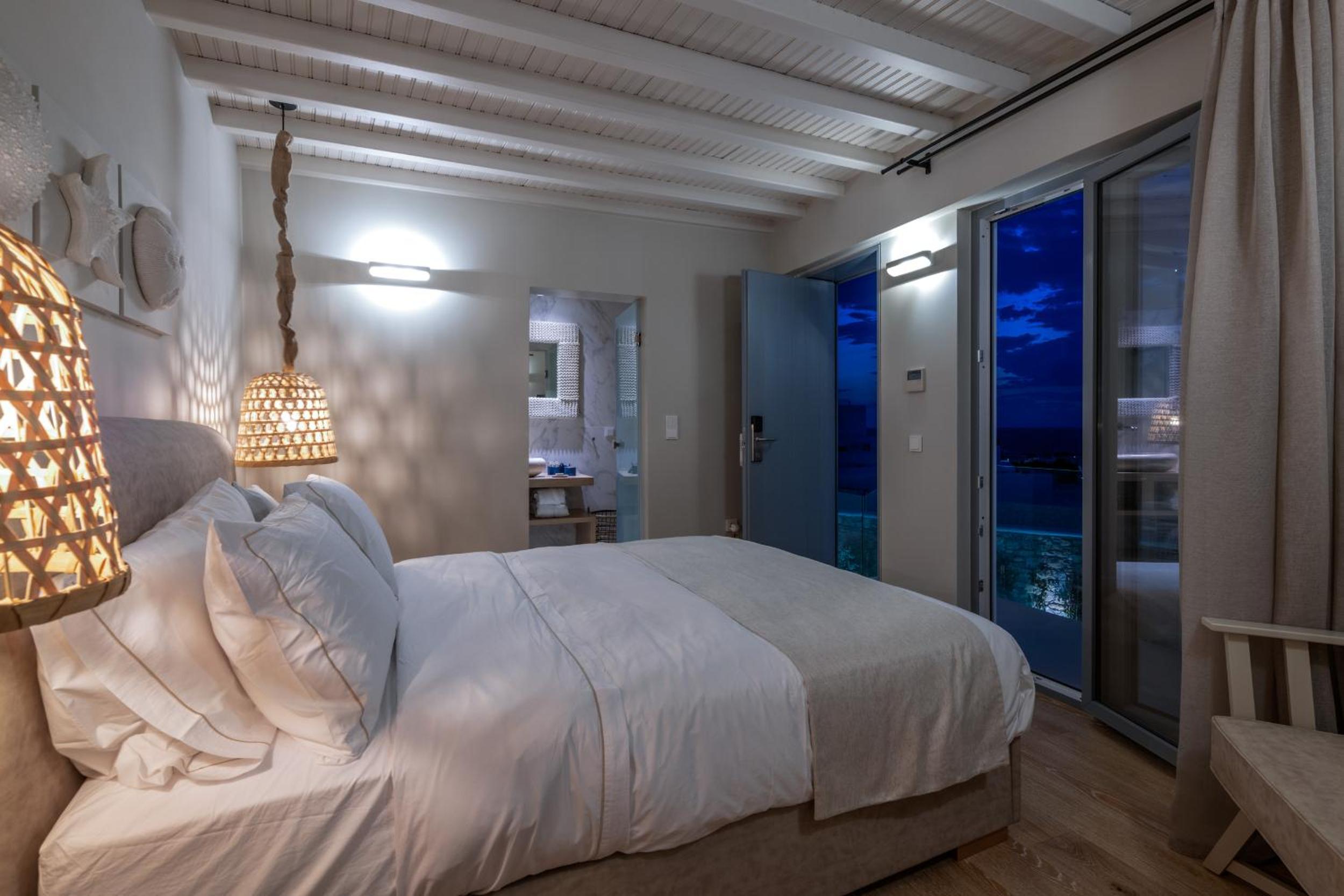Superior Suite with Sea View photo 2