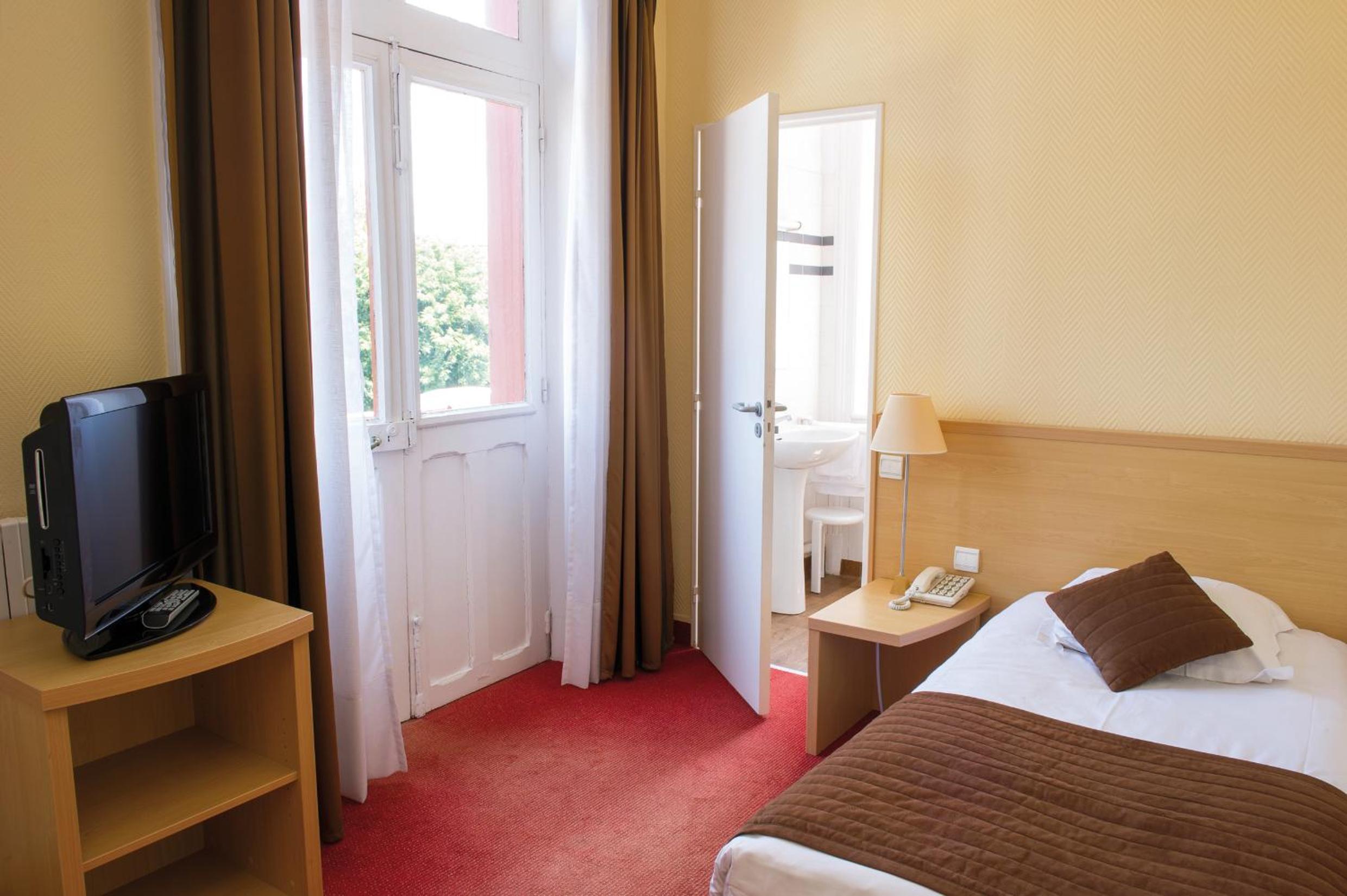 Single Room with Balcony or Terrace photo 2