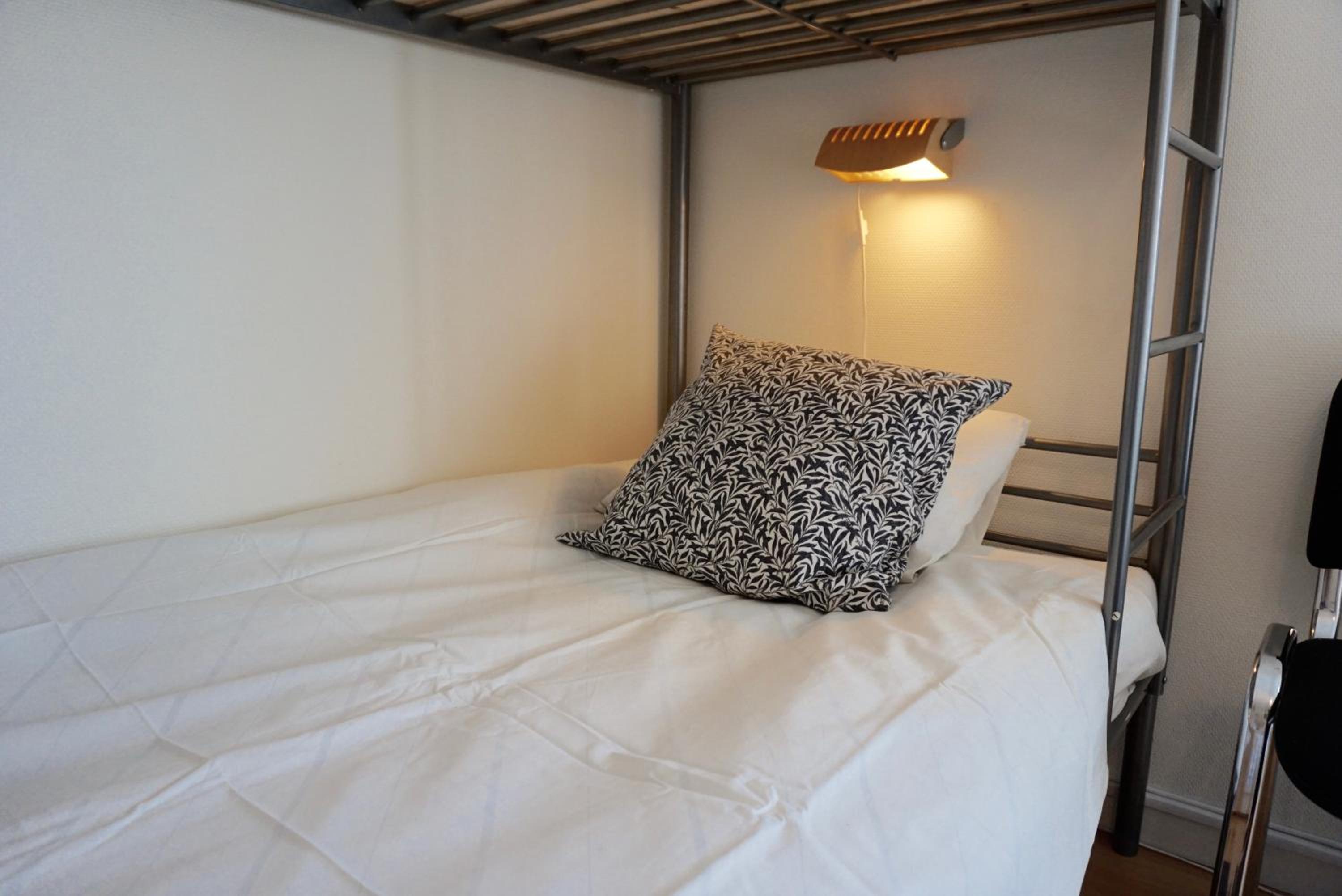 Triple Room with Shared Bathroom photo 1