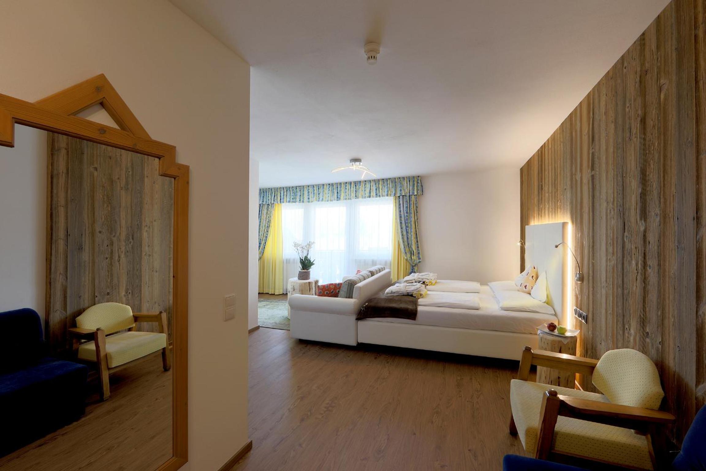 Enzian Superior Suite photo 2