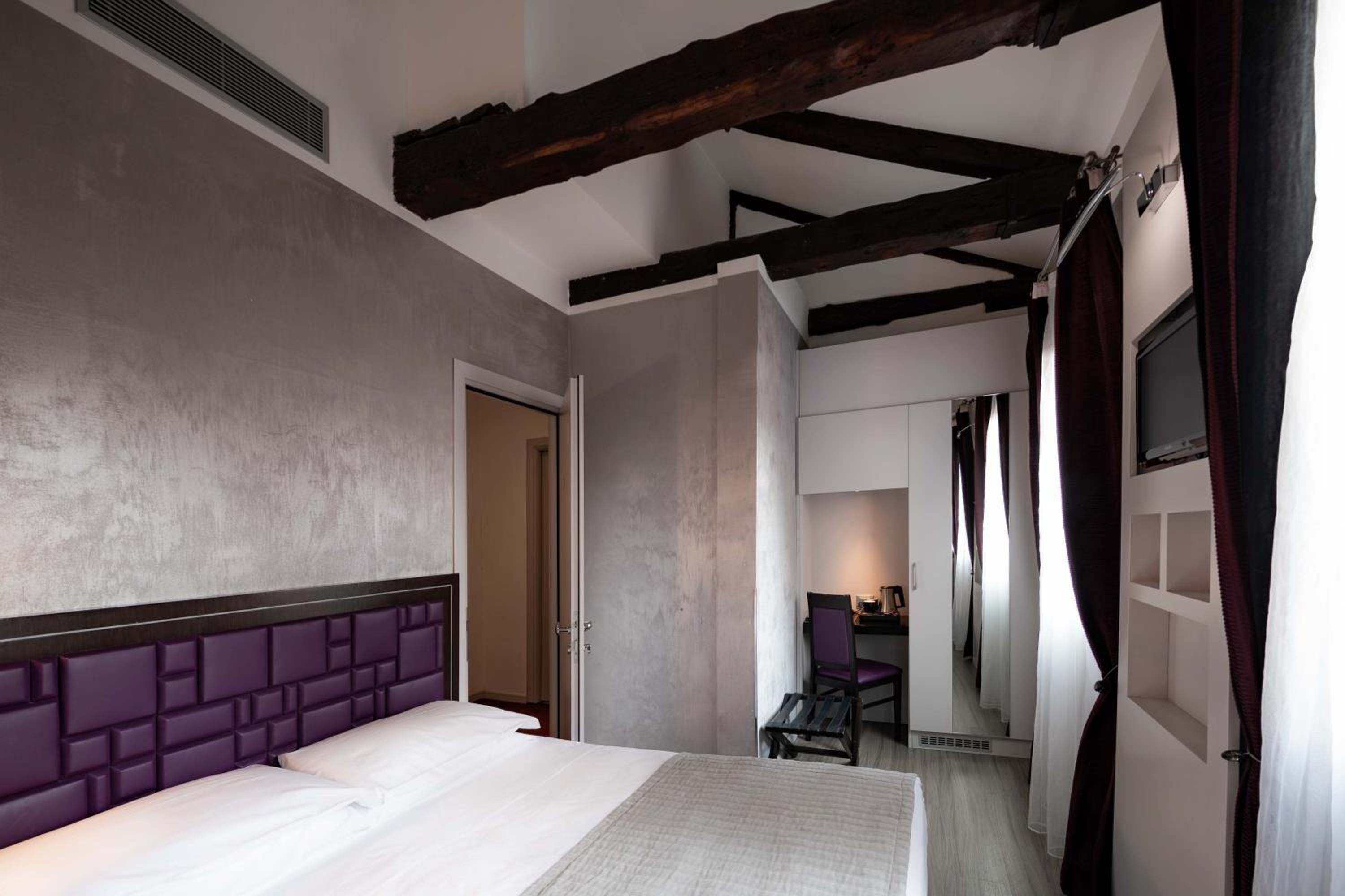 Double Room - Annex