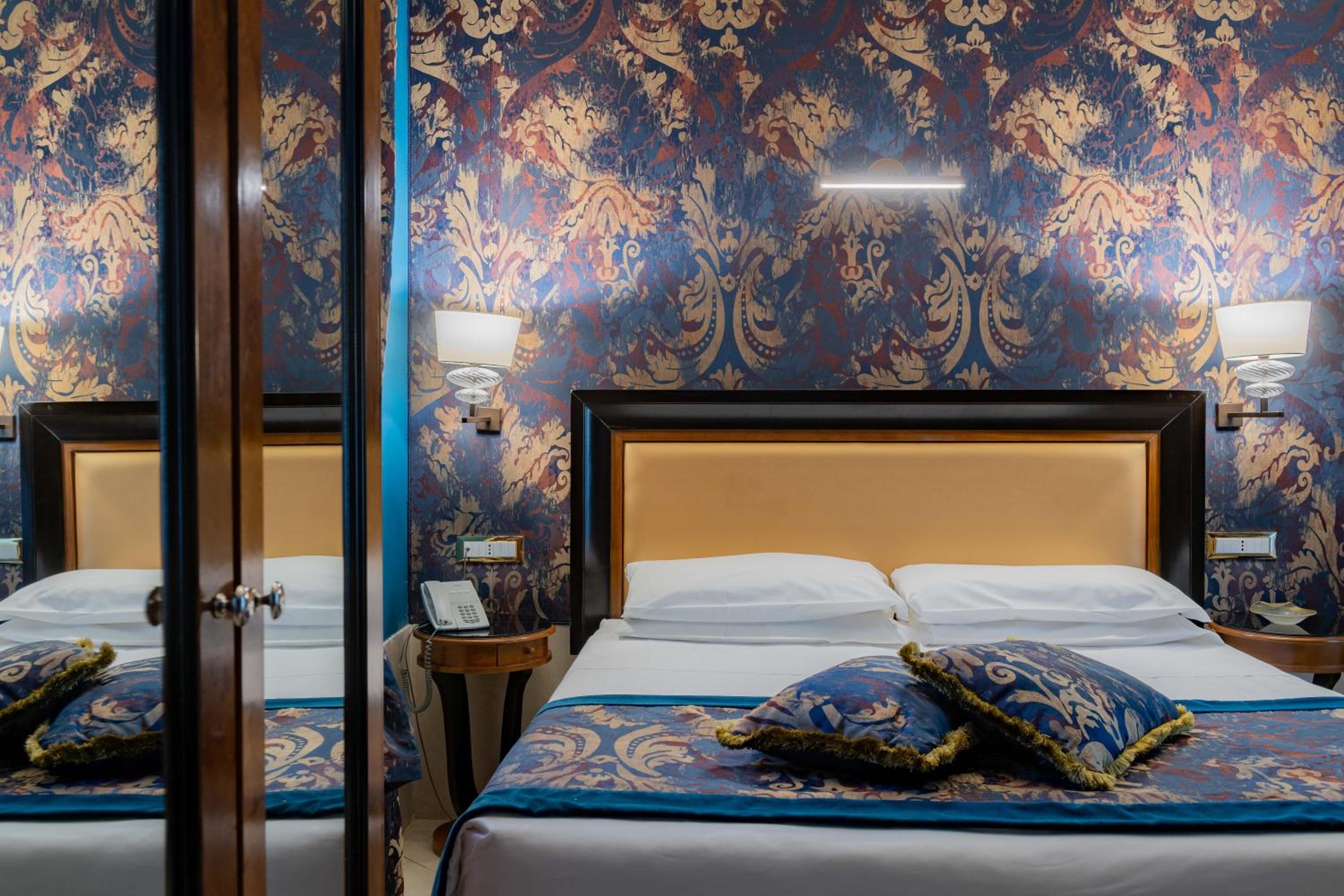 Double Room in Internal Courtyard - Ground Floor