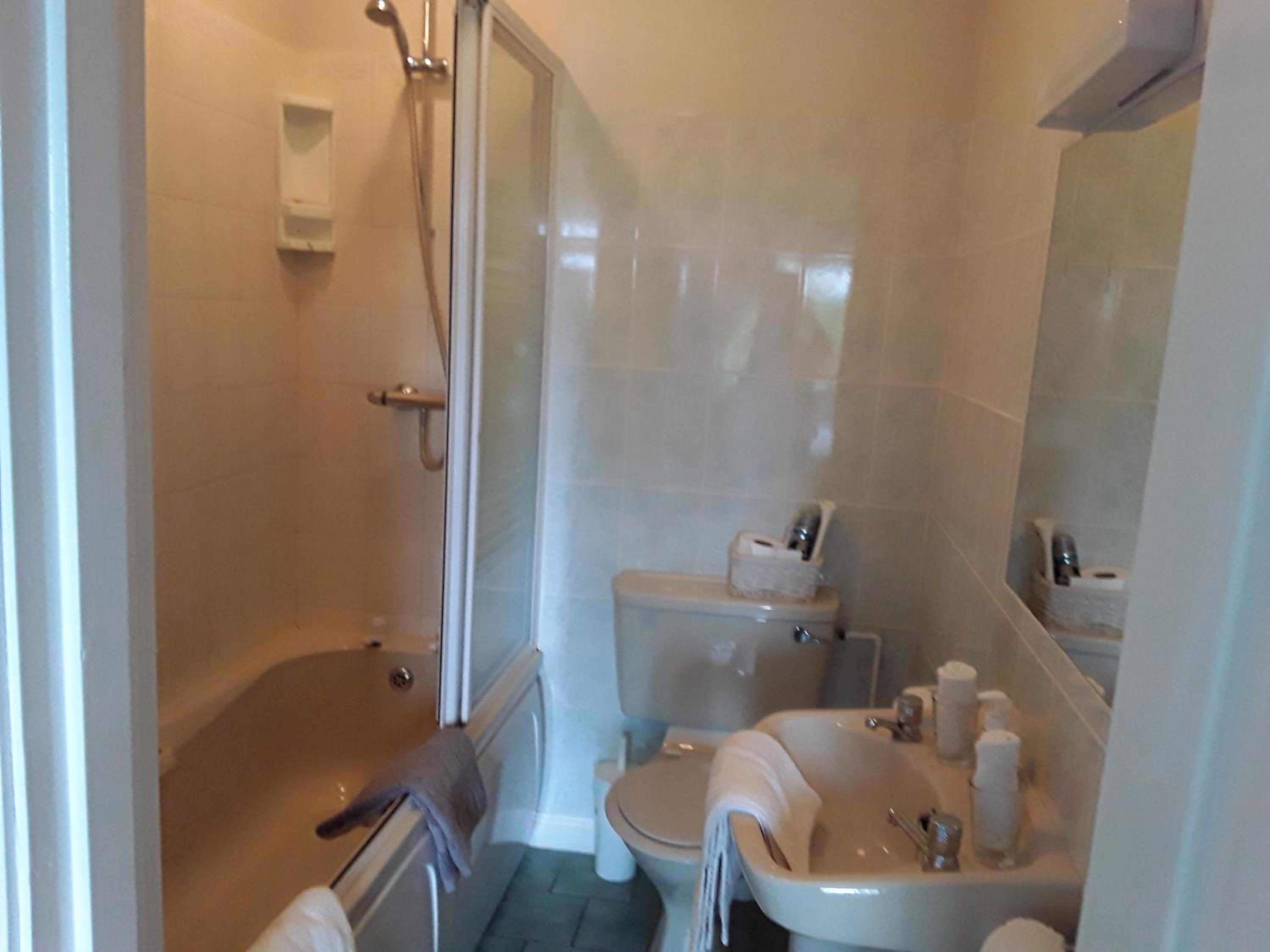 Double Room - Photo 31