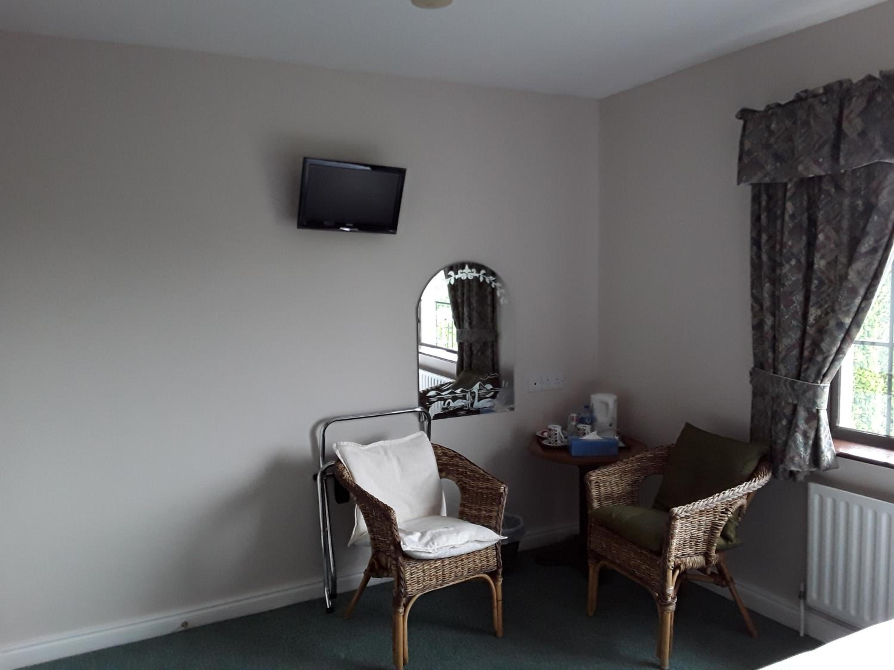 Double Room - Photo 2