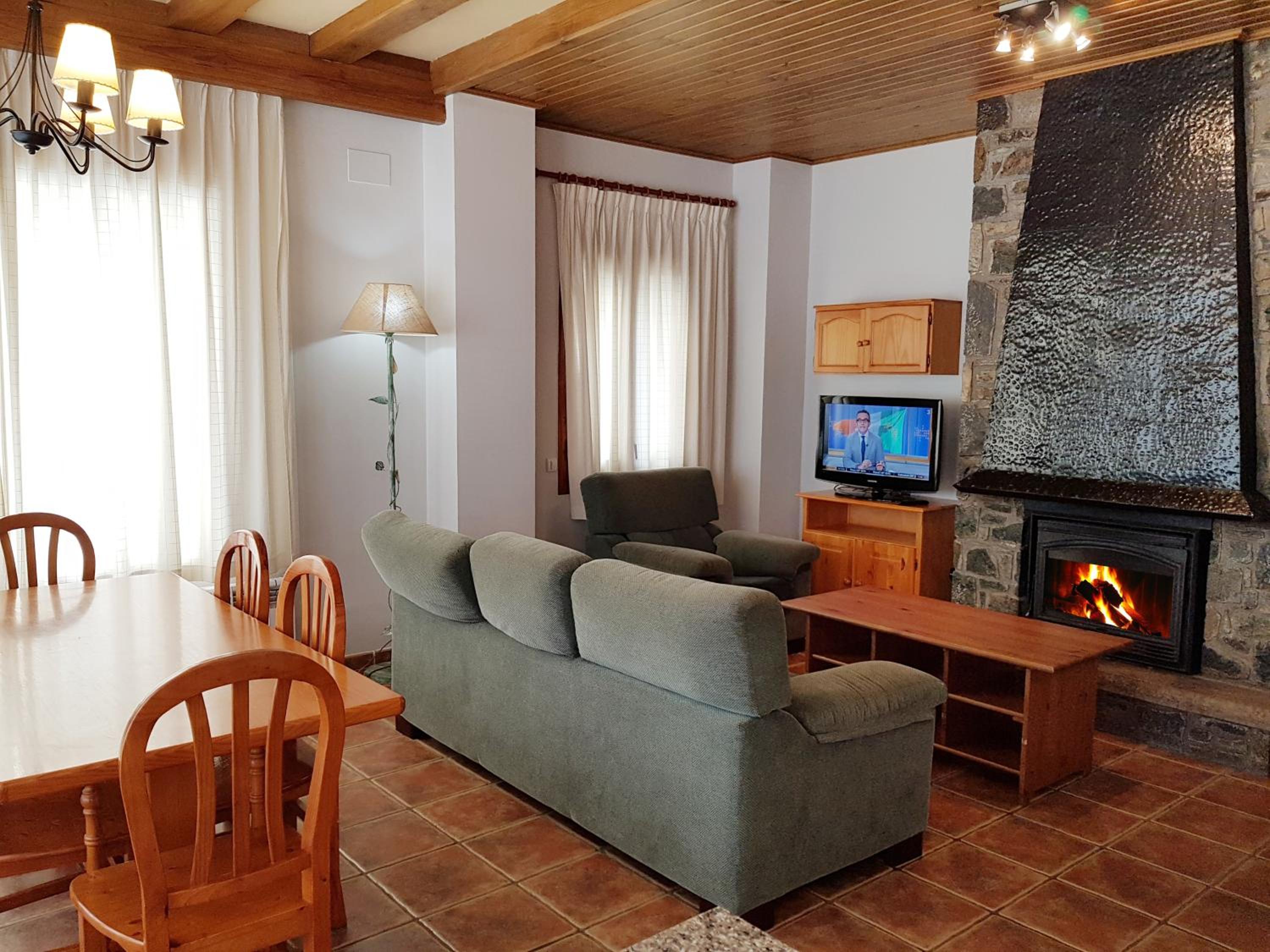 Apartamento Superior de Cuatro Habitaciones (8 Adultos)