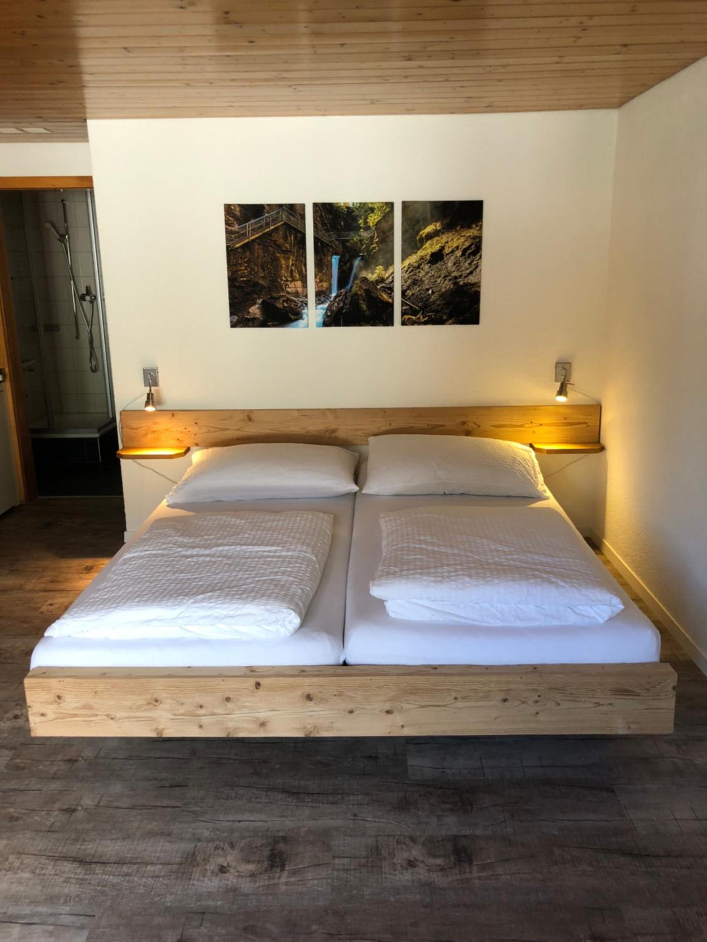 Budget Double Room photo 2