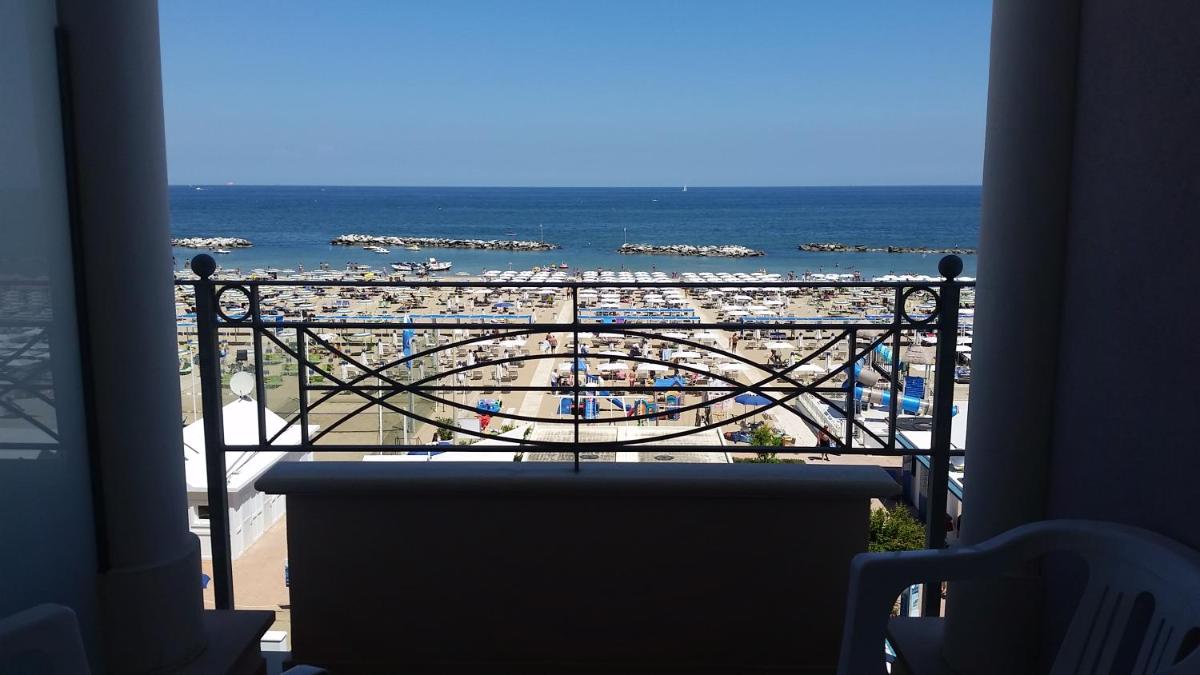 Single Room with Sea View photo 3