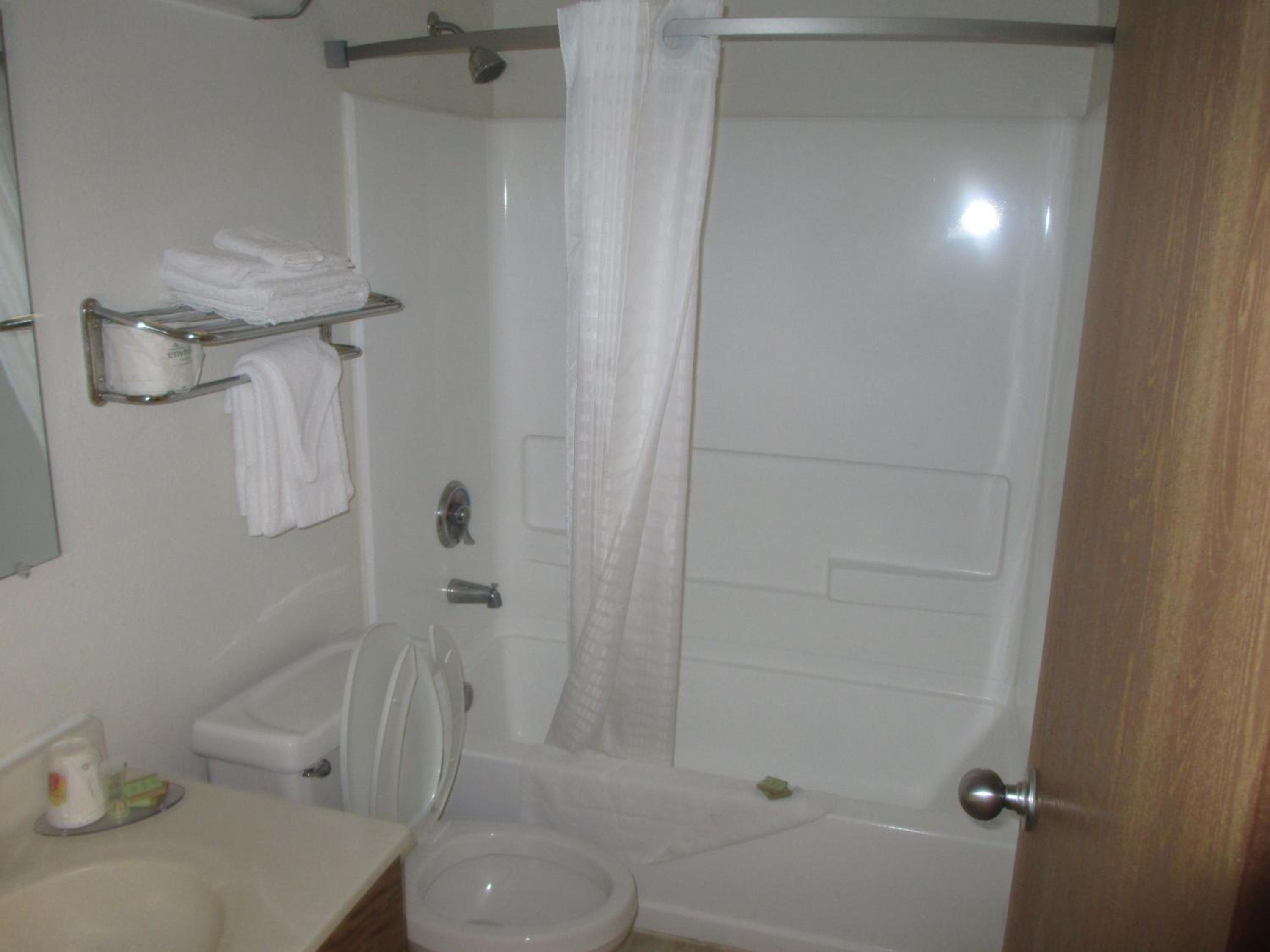 Deluxe Double Room with Two Double Beds - Non-Smoking - Photo 3