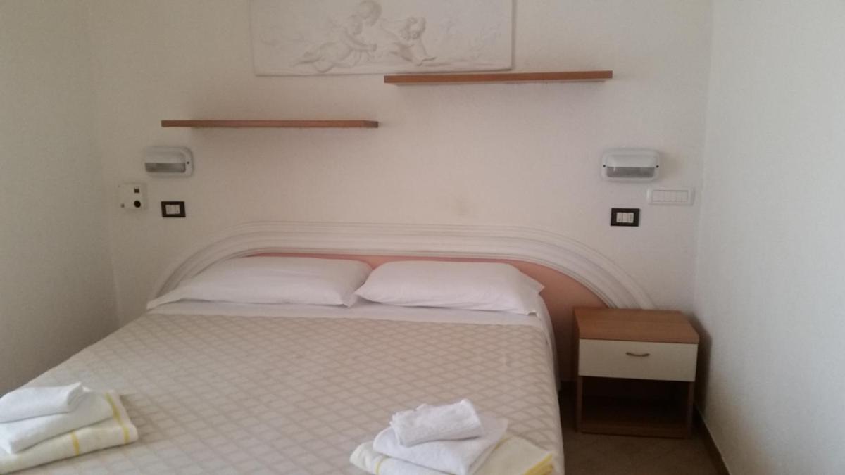  Double or Twin Room with Street View photo 3