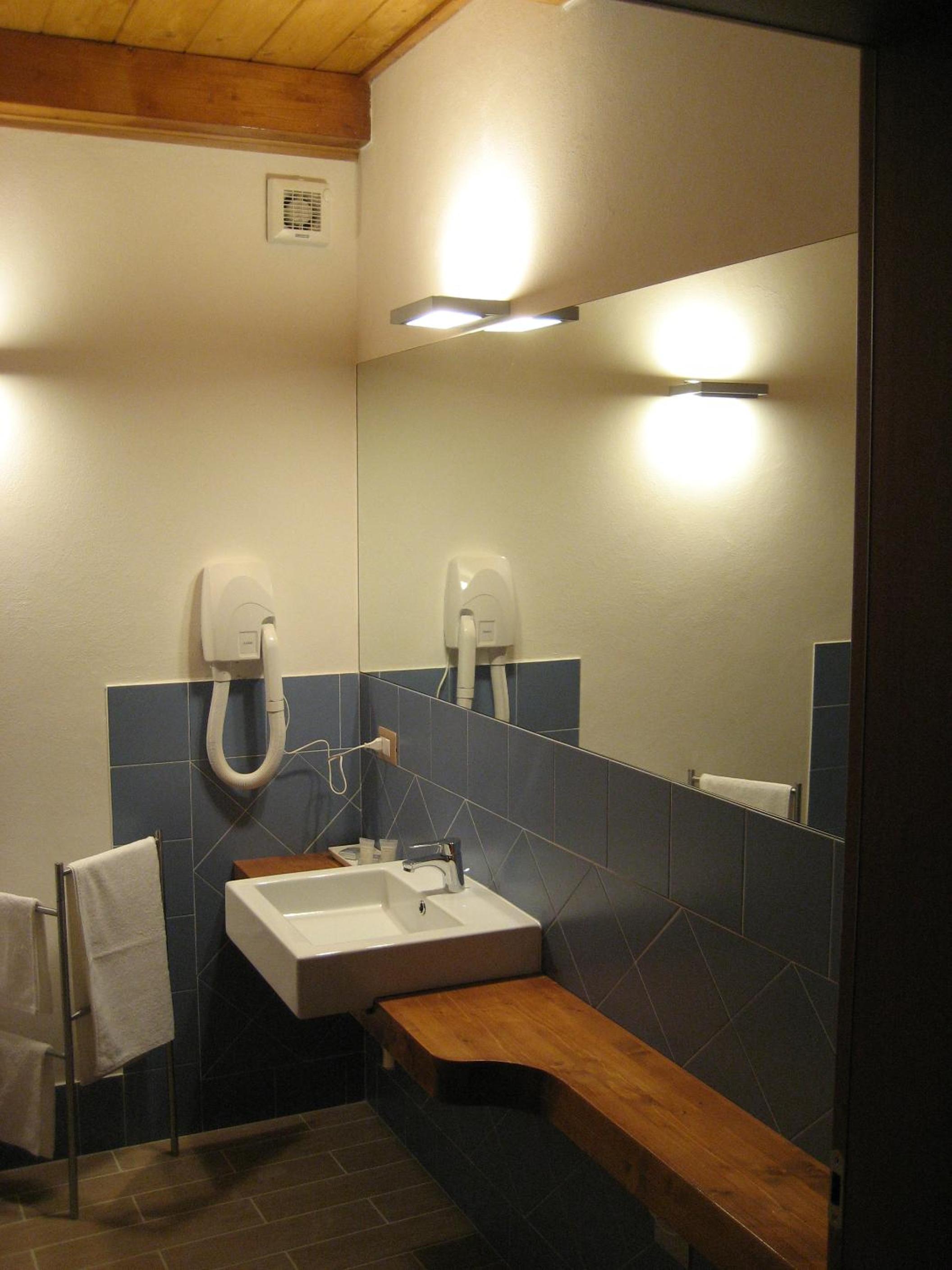 Quadruple Room with Bathroom photo 2