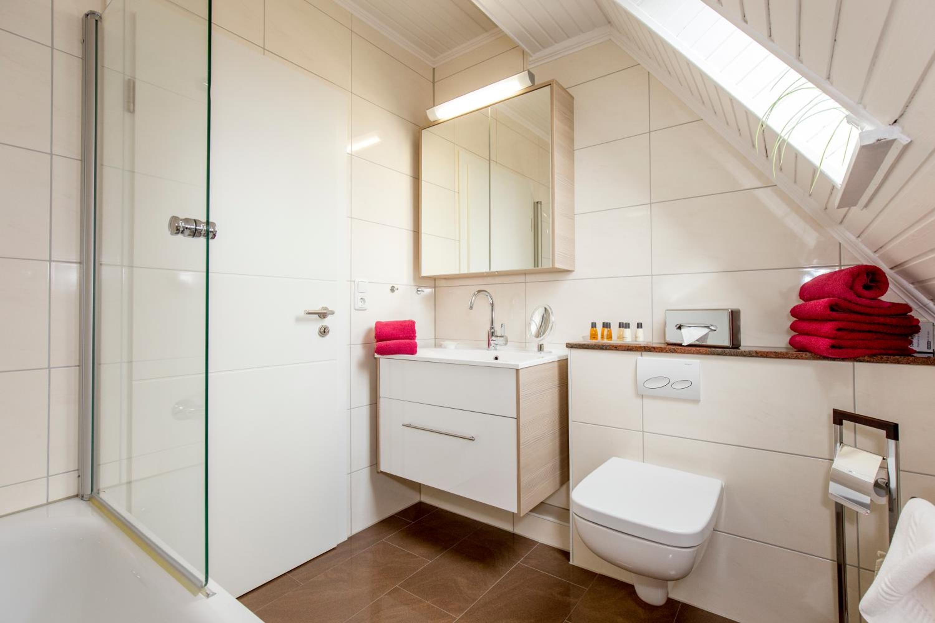 Deluxe One-Bedroom Suite