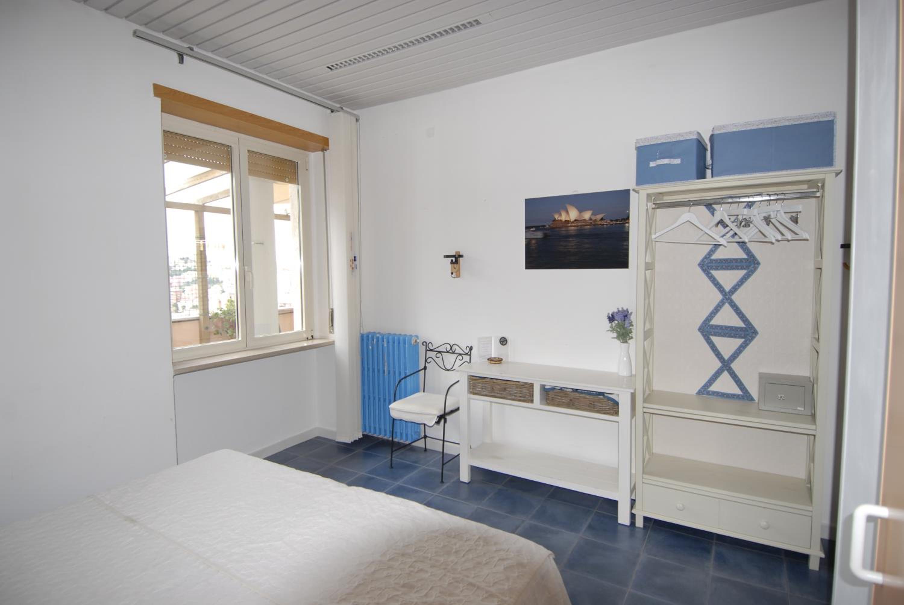 Deluxe Double or Twin Room with Balcony - Photo 1