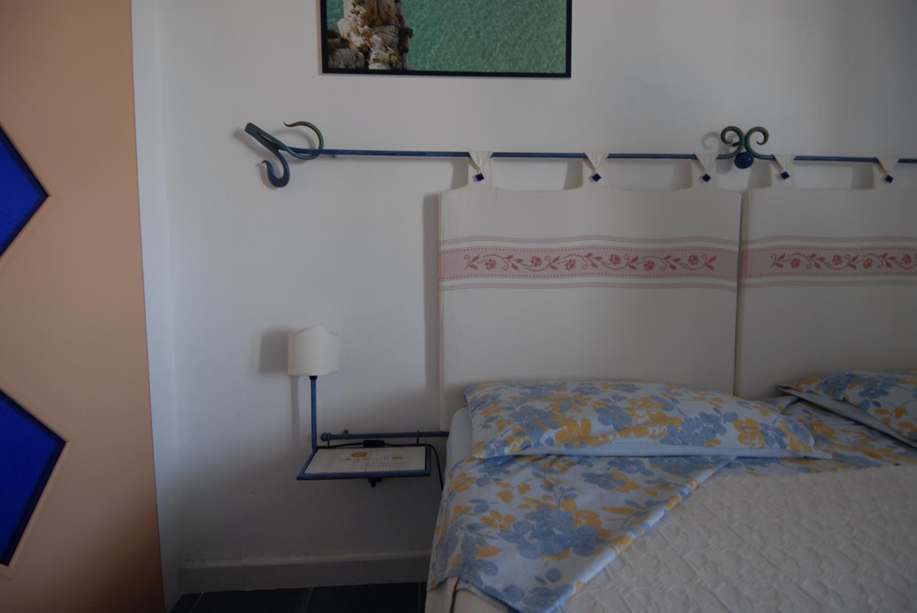 Deluxe Double or Twin Room with Balcony - Photo 9