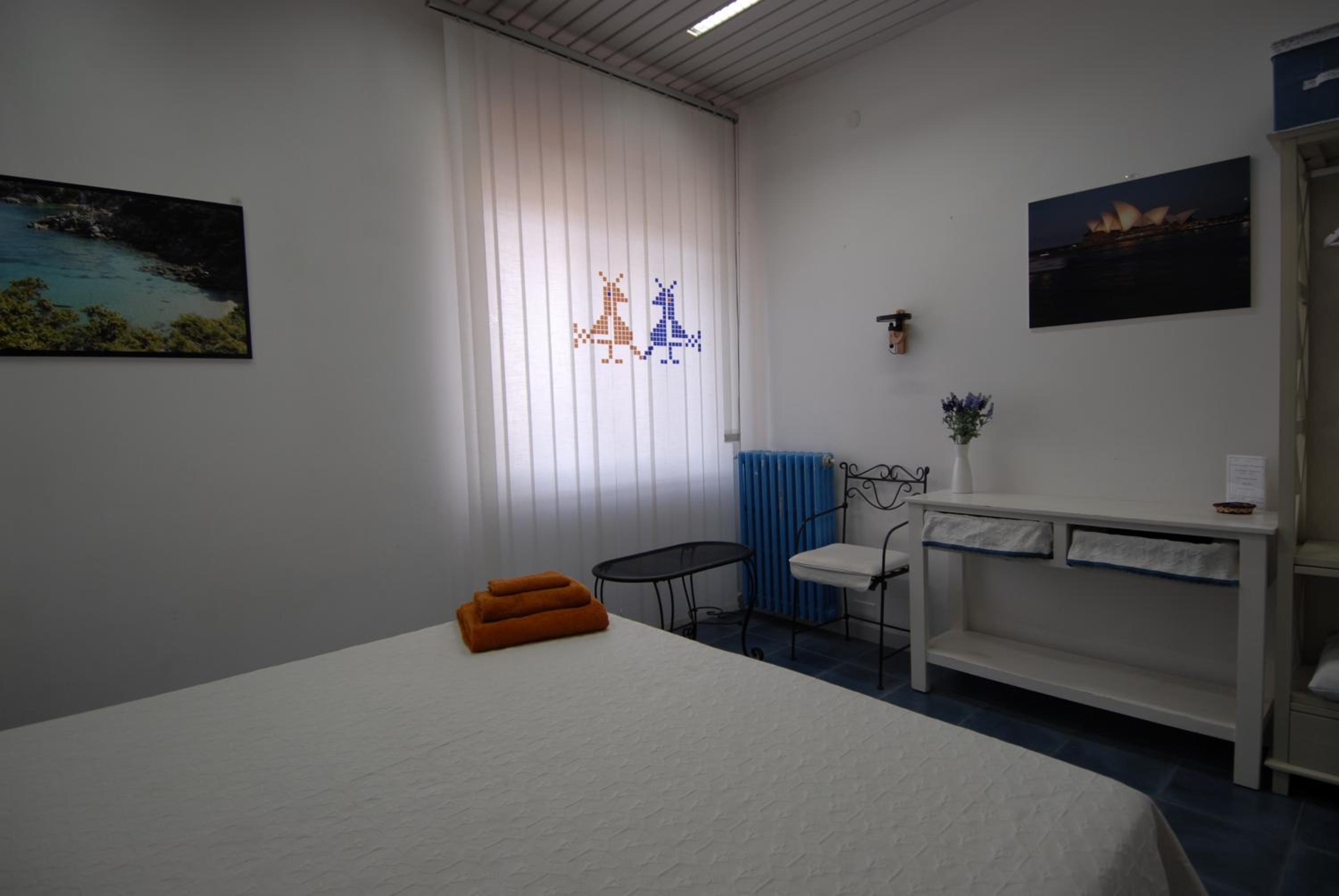 Deluxe Double or Twin Room with Balcony - Photo 5