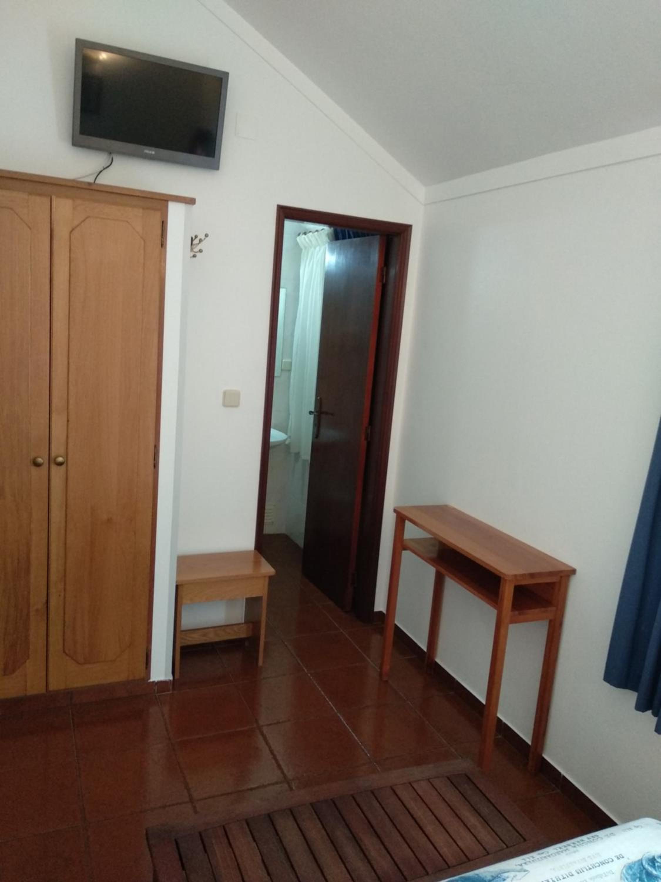 Double Room with Private Bathroom photo 3